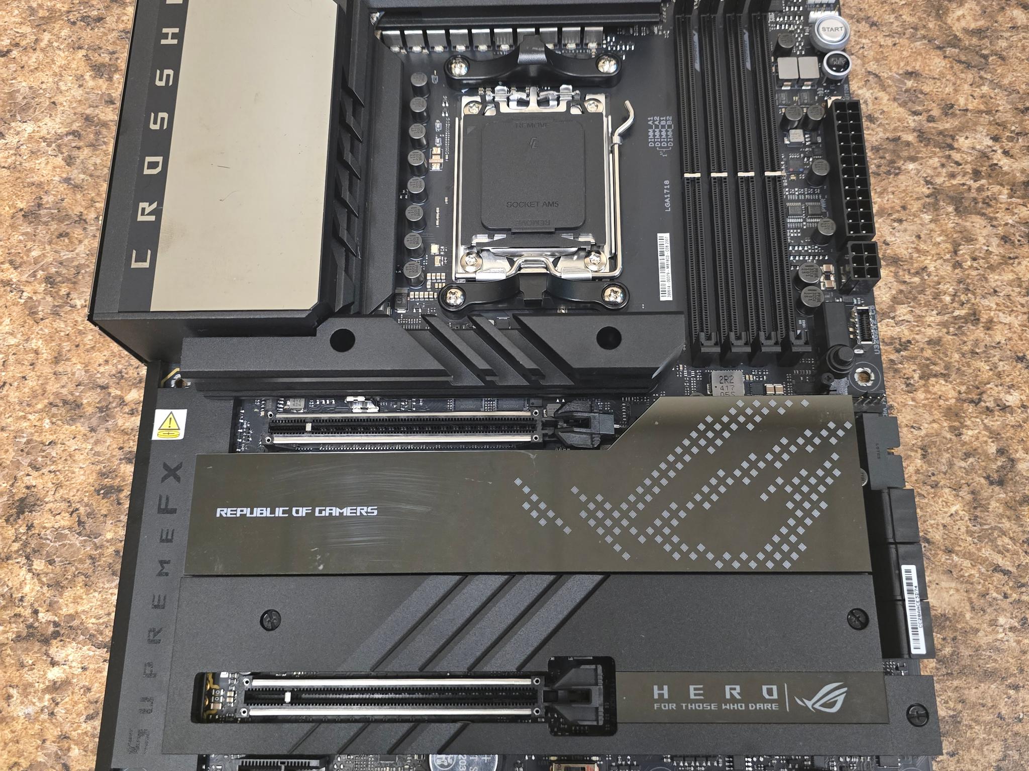 ASUS ROG Crosshair X670E Hero