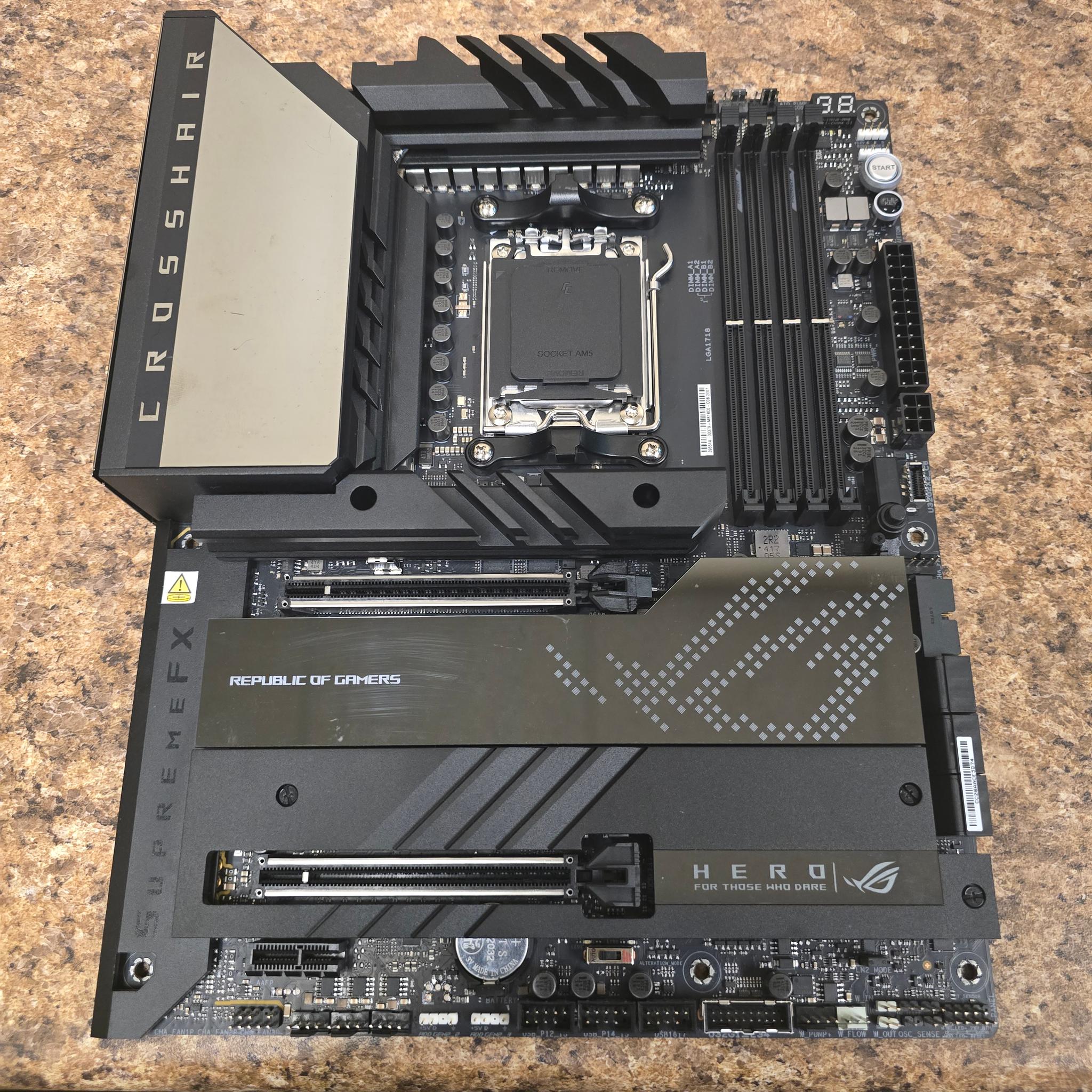 ASUS ROG Crosshair X670E Hero
