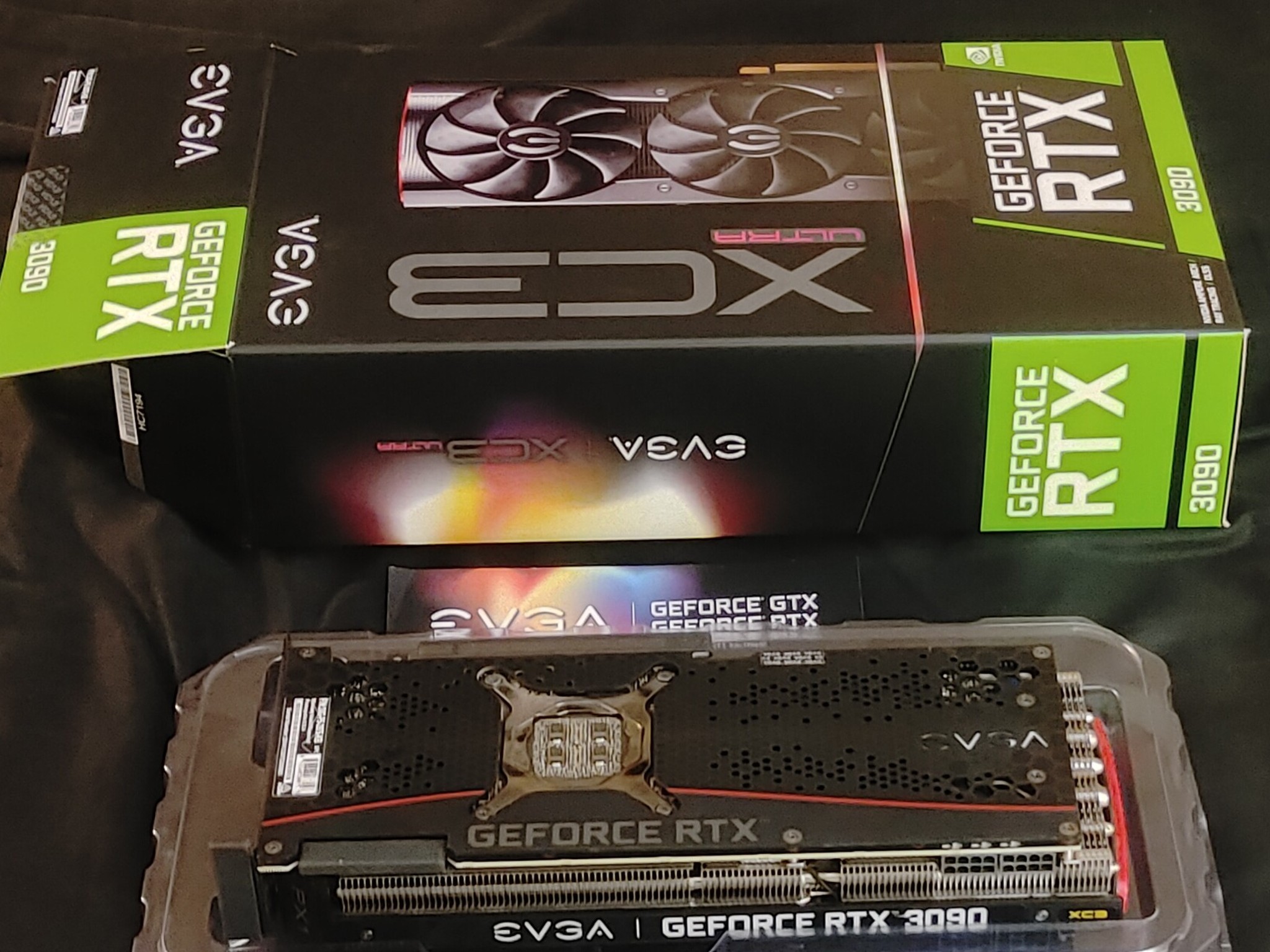 EVGA GeForce RTX 3090 XC3 ULTRA GAMING w/ Original Box & Adapters