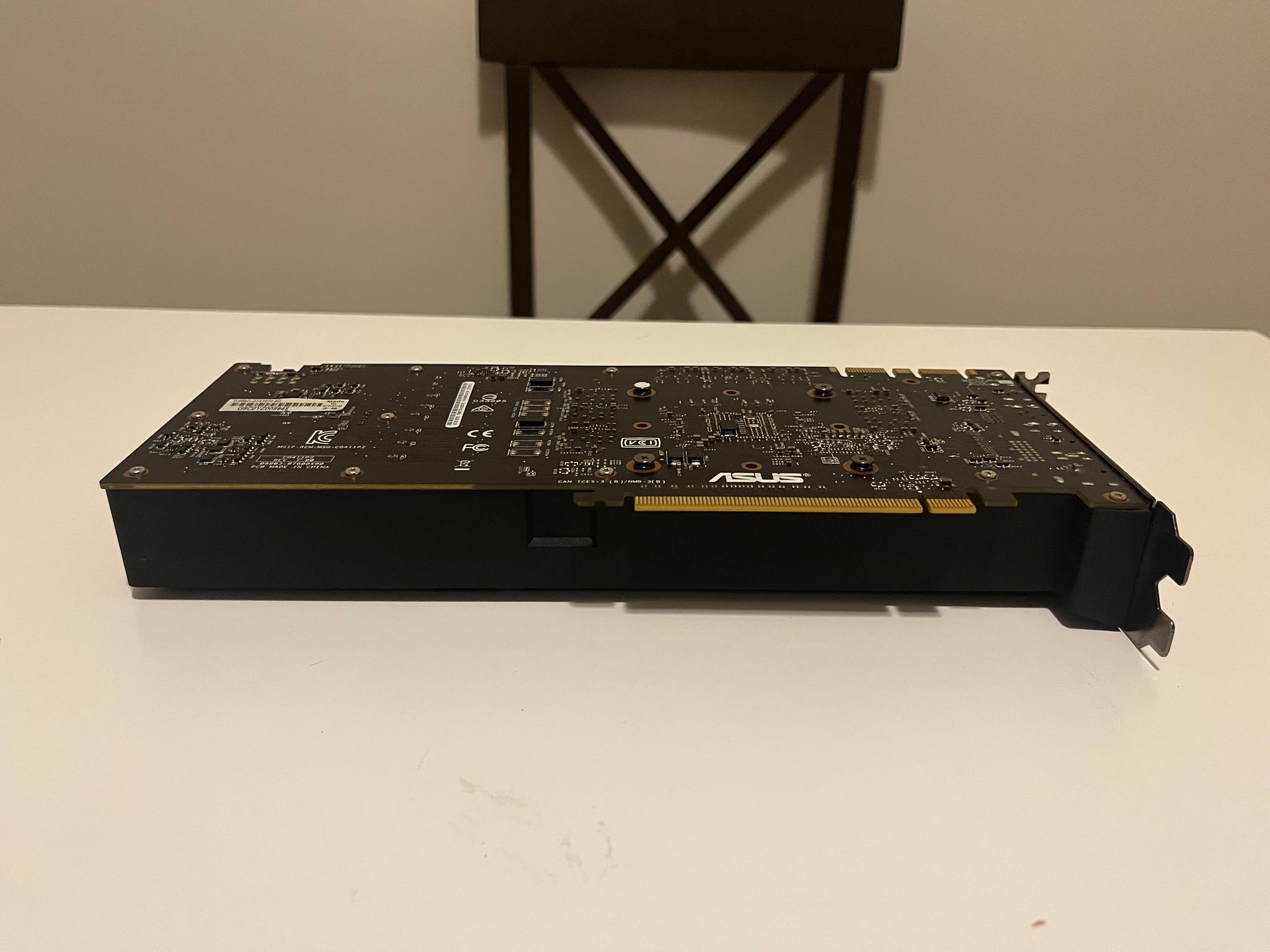 ASUS Turbo 1070 8GB