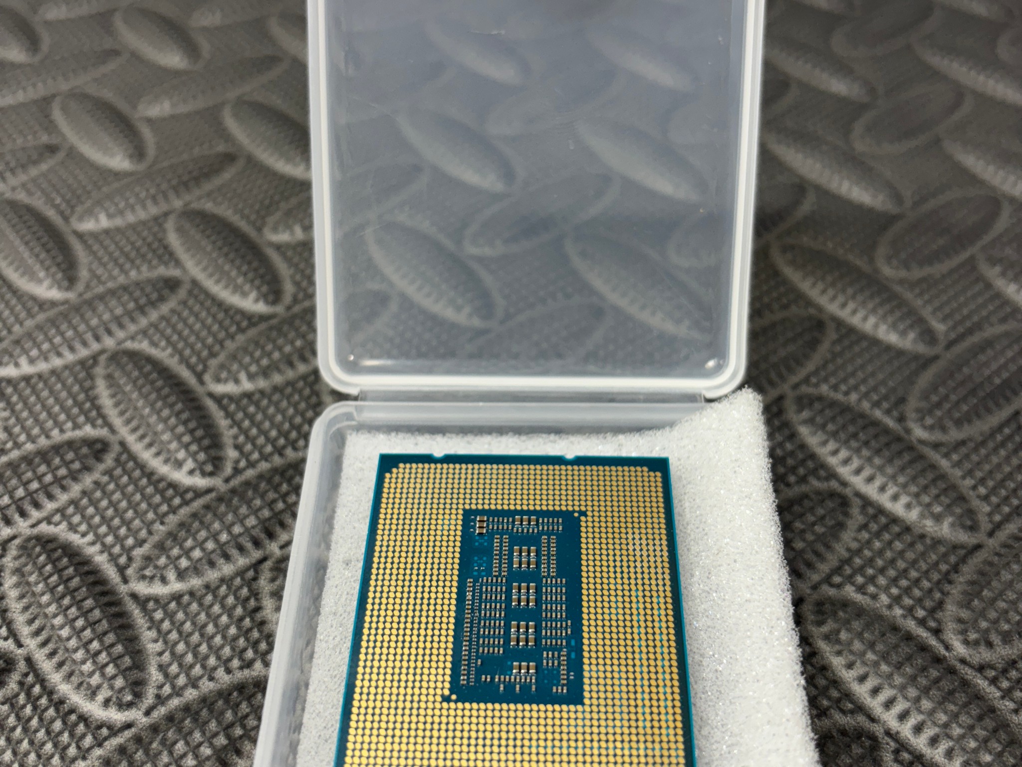 Intel Core i9-14900KF 24-Core CPU (Unlocked, 6.0GHz Boost, LGA 1700)