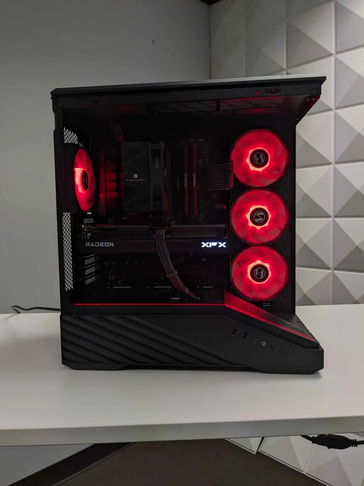 Black RGB Gaming PC - Ryzen 5 9600X - RX 9060 XT 16GB