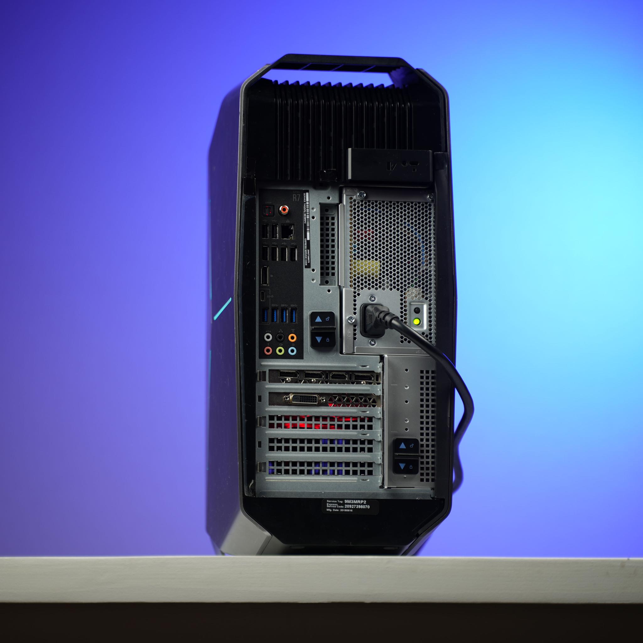 “ALIENFORM 5” GTX 1080 Intel Core i7 8700 16GB 1.3TB Windows 11 Gaming PC Powerhouse