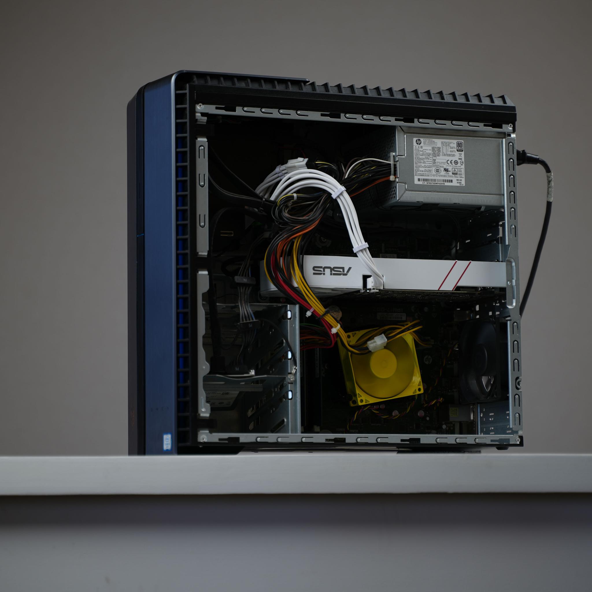 “OMENFORM 00” GTX 960 Intel Core i5 6400 8GB .3TB Windows 11 Gaming PC