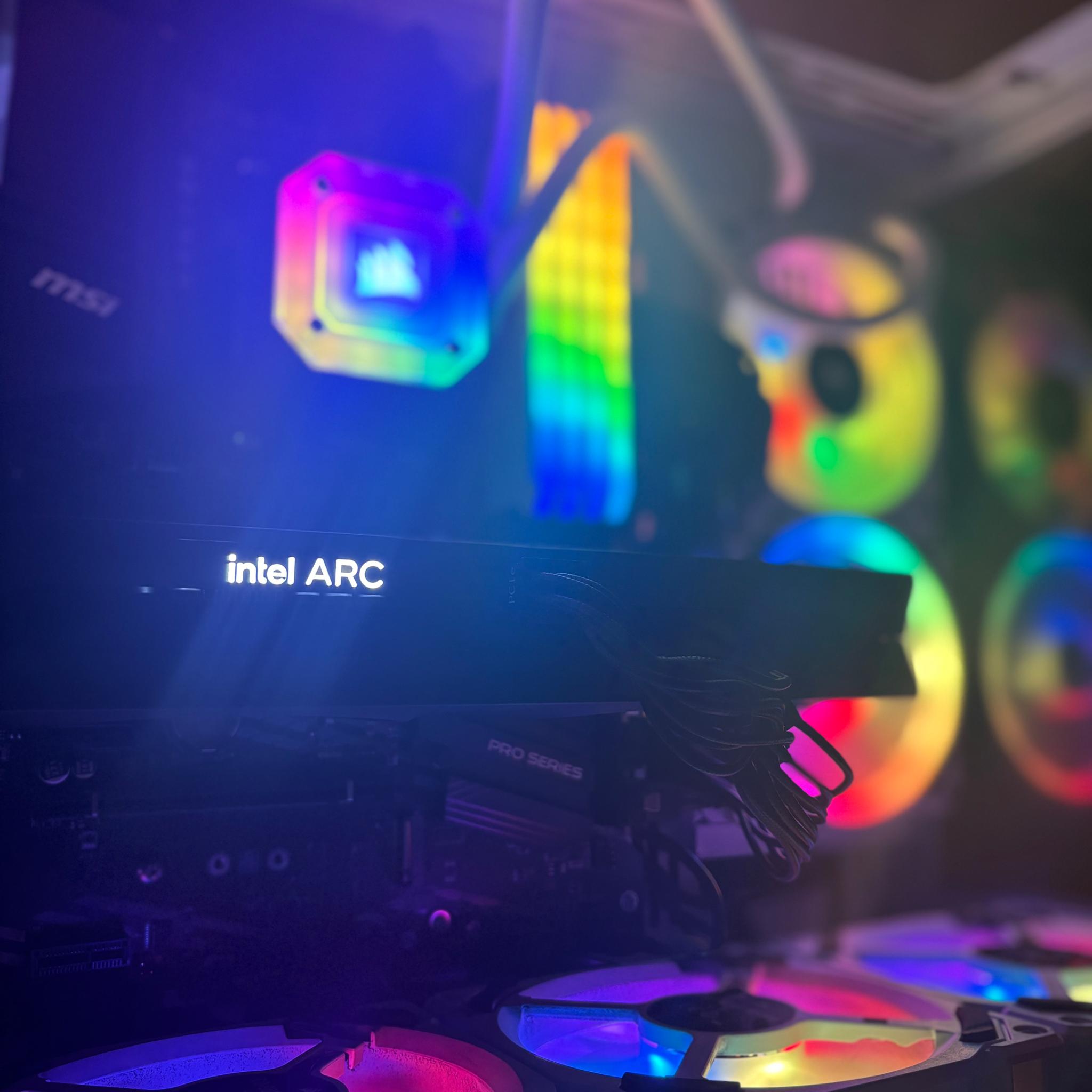 ALL WHITE | 1080p PC | B580 | R7 3700x | 32gb RAM | 2tb Storage