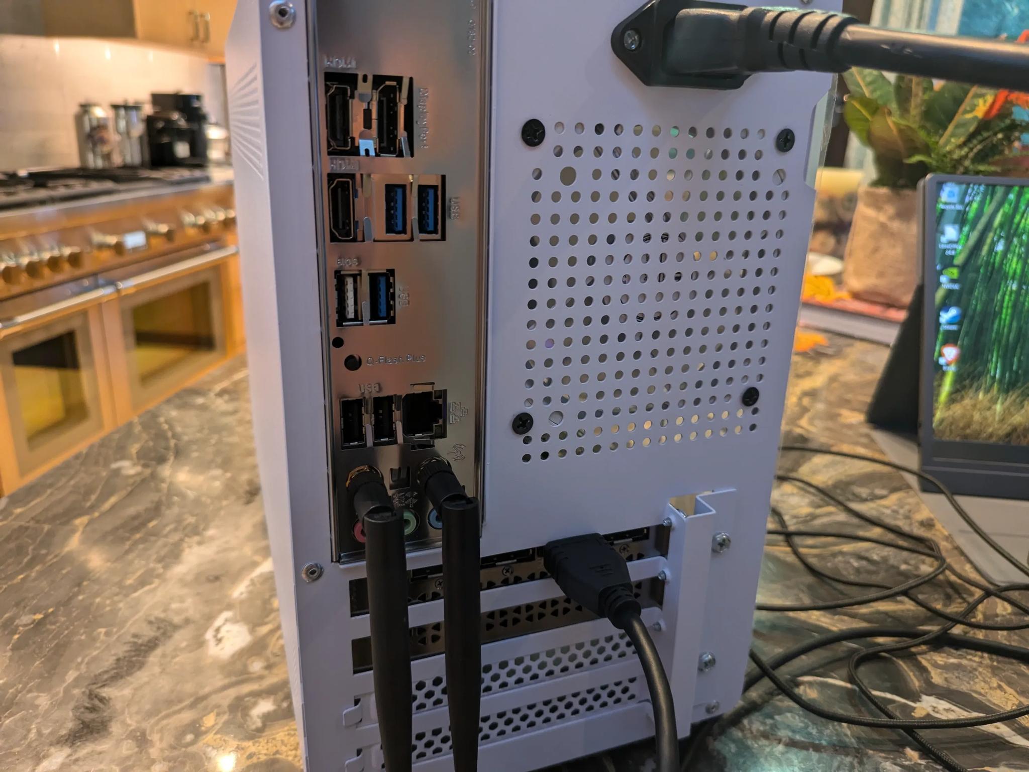 Small Gaming PC, AMD Ryzen 5 7600, Nvidia RTX 4060, 32 GB RAM, 2 TB SSD