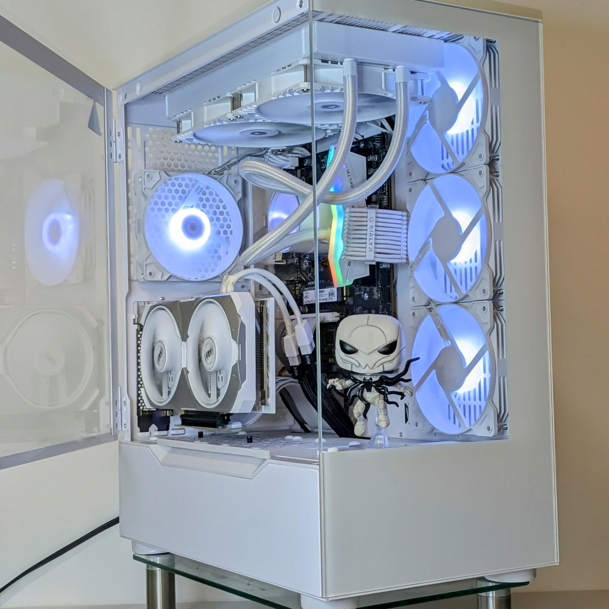 1440p-4K Ray-Tracing👑🕷️⚪️RTX 4070 Super⚪️ Ryzen 7 7700X⚪️32GB DDR5 RAM⚪️1TB NVMe SSD⚪️Windows 11✅