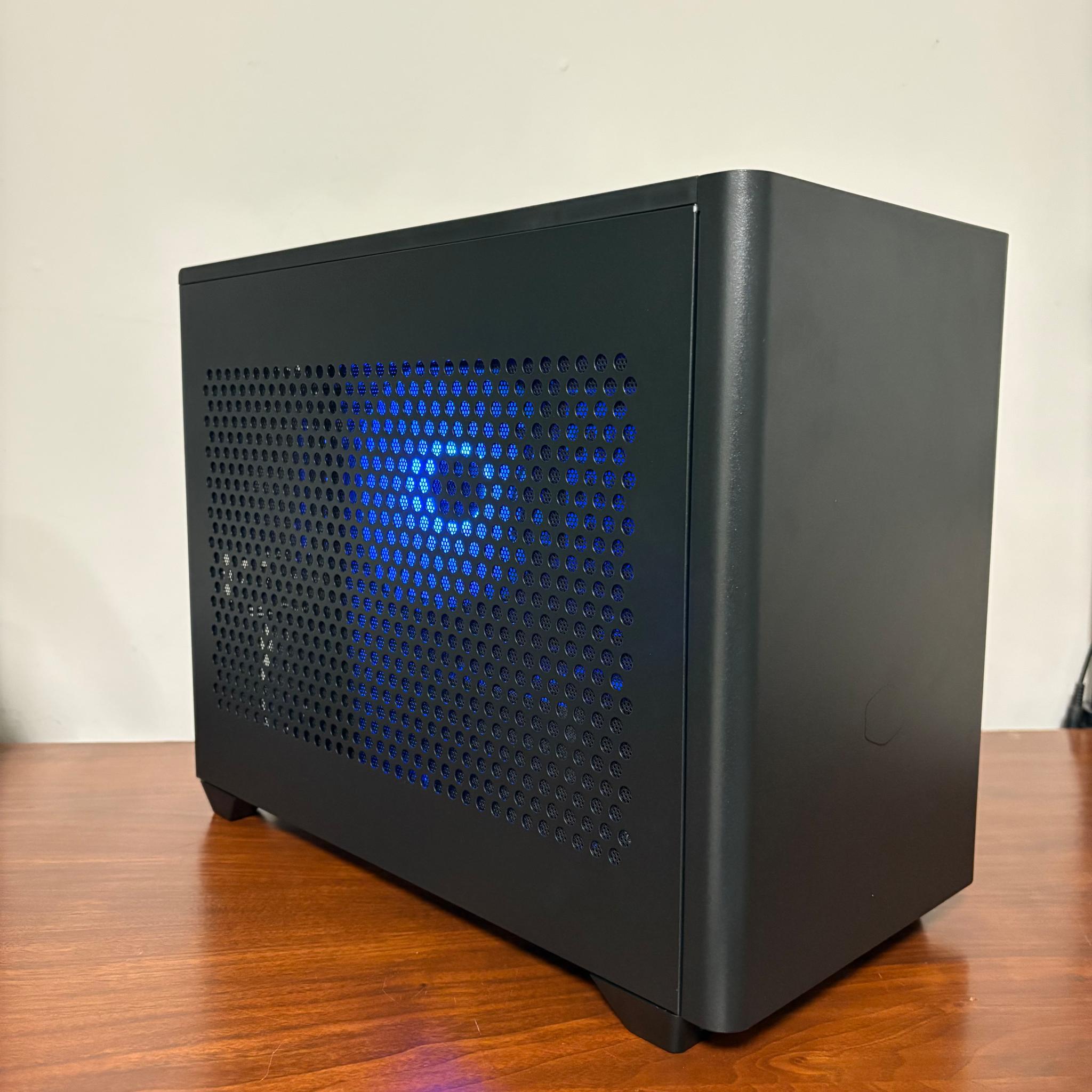 RTX 4070 FE | Ryzen 7 5800XT | 32GB DDR4 | 1 TB SSD | 750W PSU | 3x 120mm Fan | mATX Case