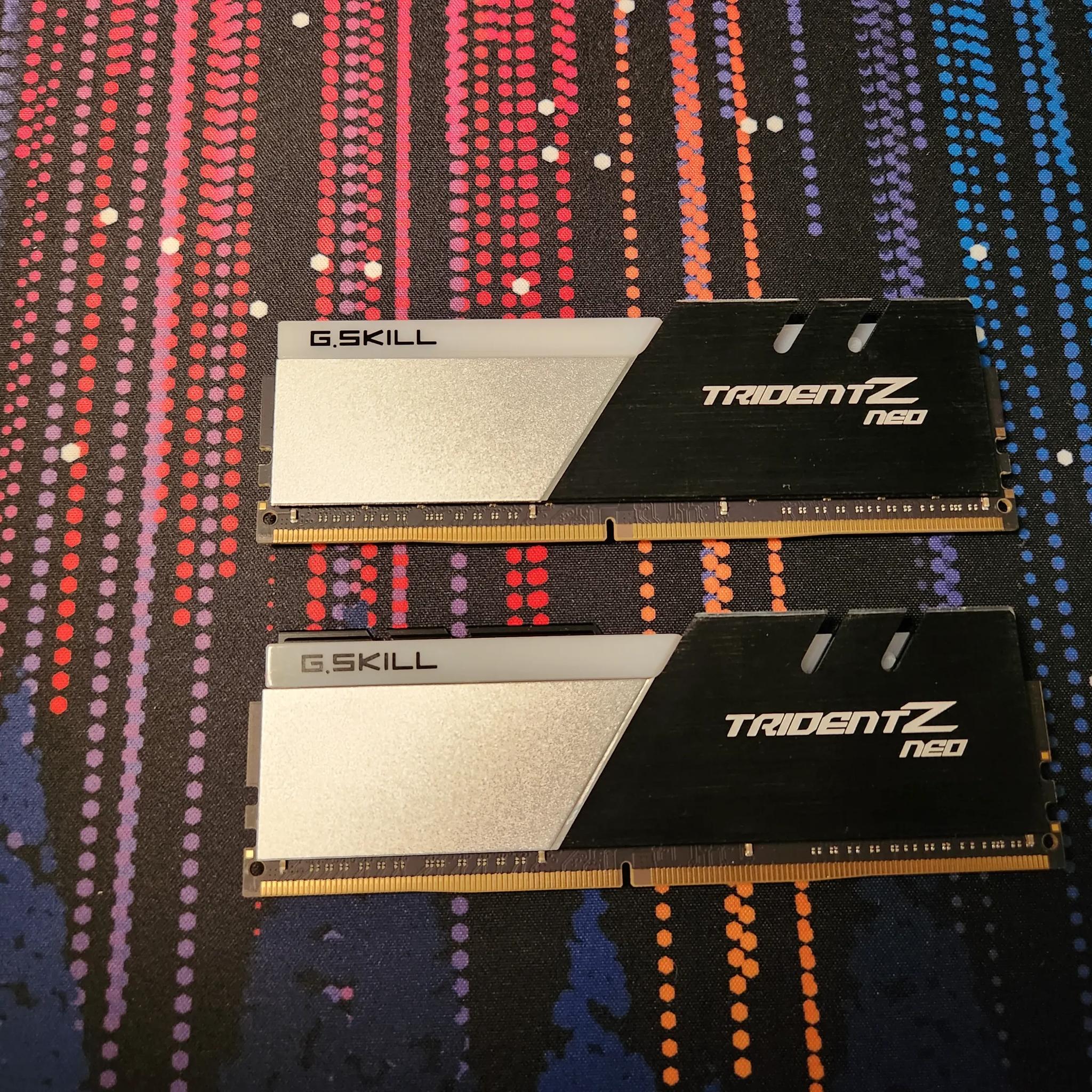G.SKILL Trident Z Neo 2x16 GB DDR4-3600 CL18