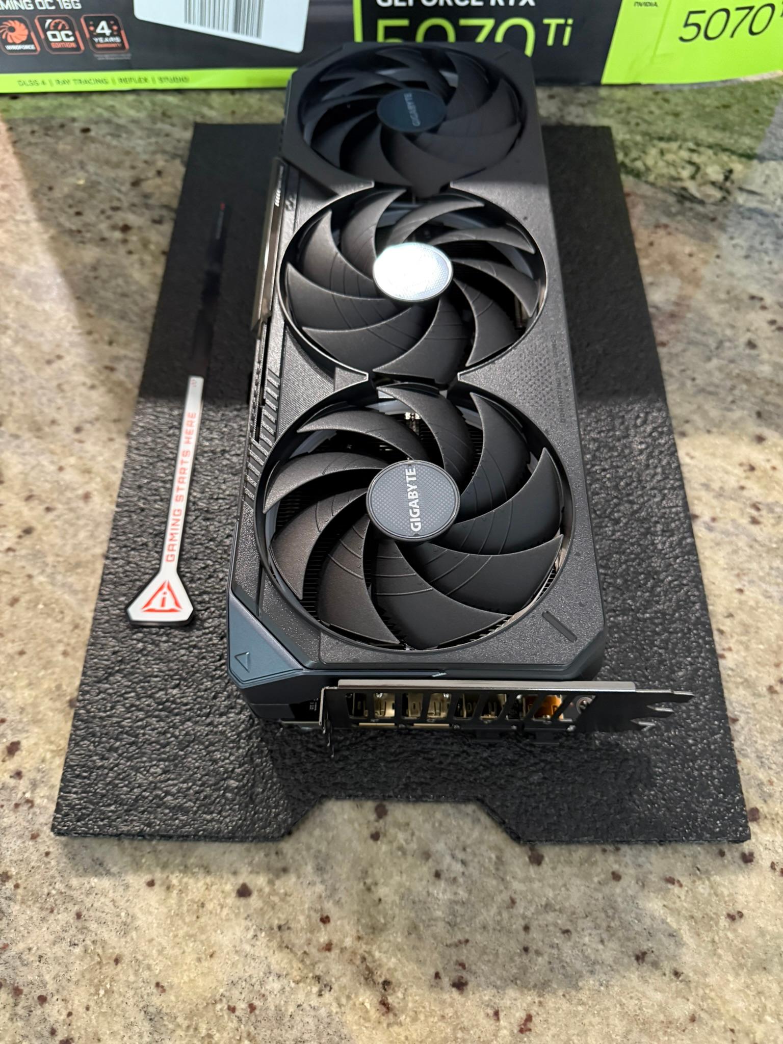 Gigabyte Geforce RTX 5070 Ti Gaming OC 16GB GDDR7 Graphics Card