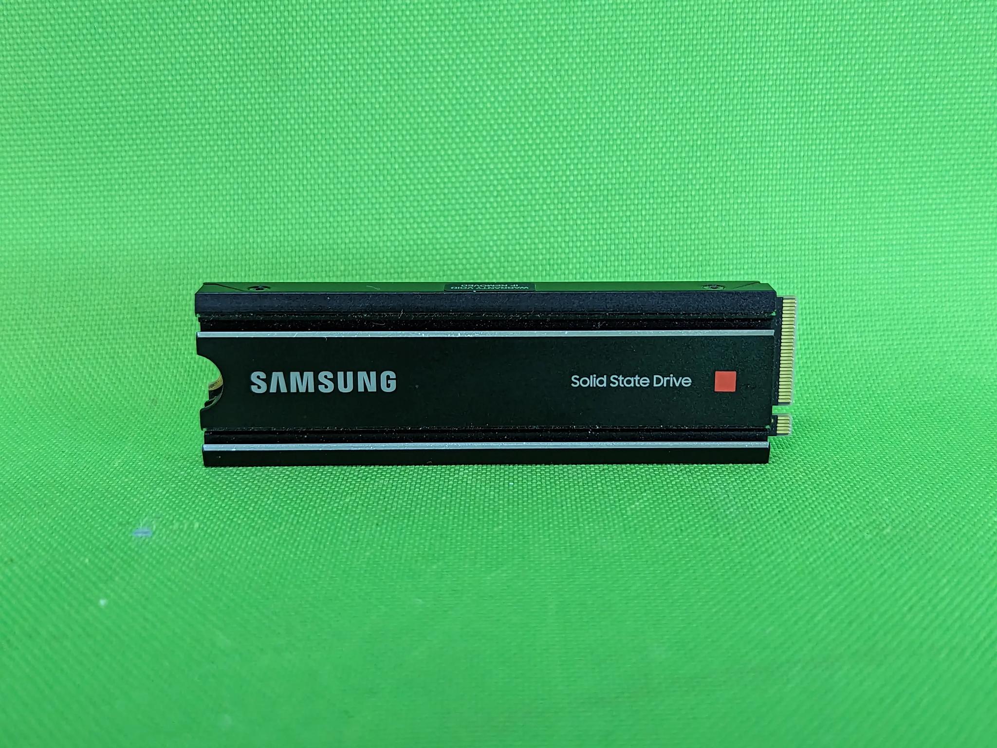 Lot of 2x Samsung 980 Pro 1TB NVME Solid State Drive with Heatsink PCIE 4.0 SSD