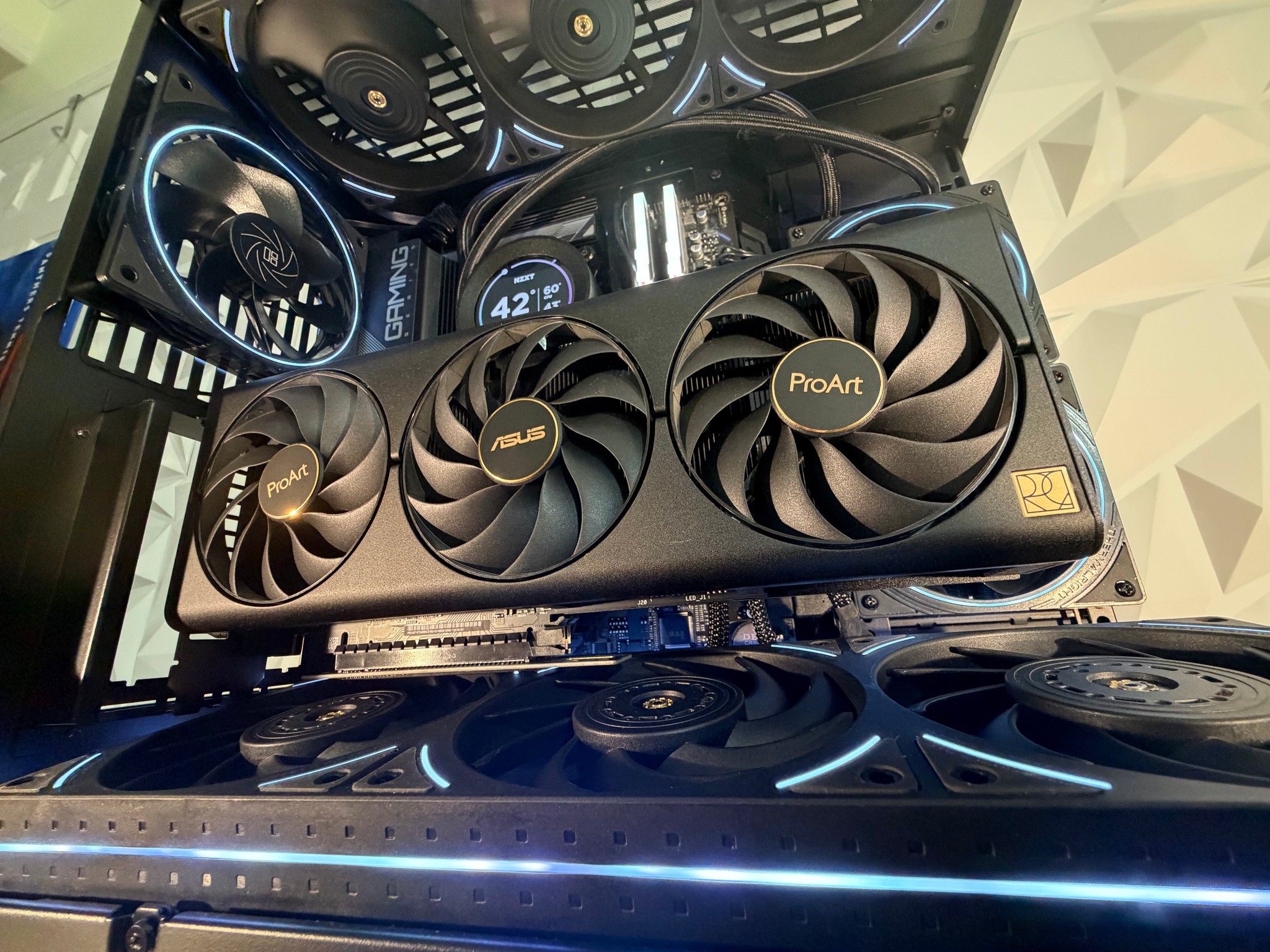 ⚡🌑Ryzen 7 9800X3D + RTX 4080 SUPER | 32GB DDR5 | 1TB Gen4 NVMe | Windows 11 Pro ⚡🌑"OBSIDIAN NOVA"