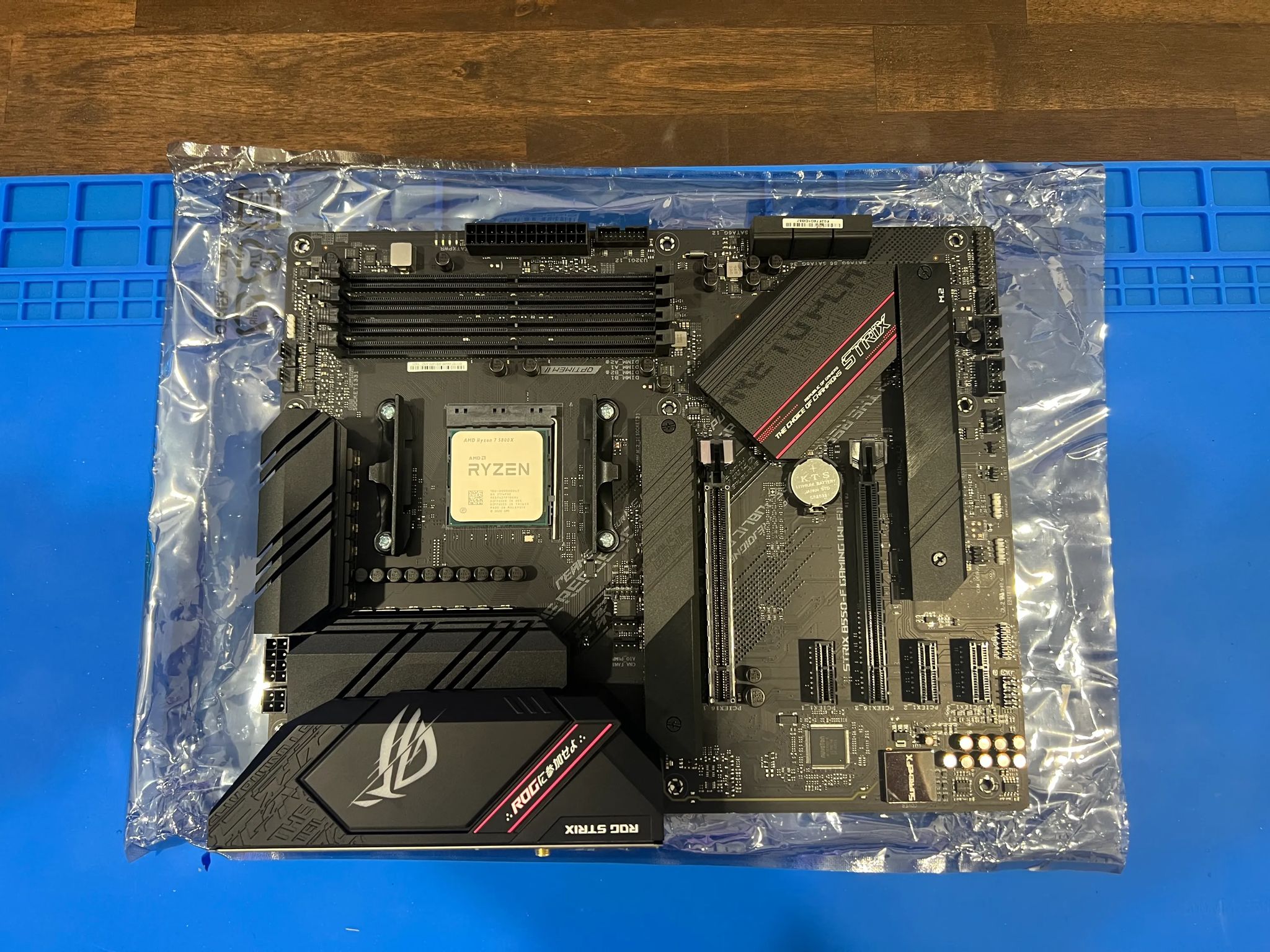 ASUS ROG STRIX B550-F GAMING (WI-FI) MOTHERBOARD WITH AMD RYZEN 7 5800X PROCESSOR