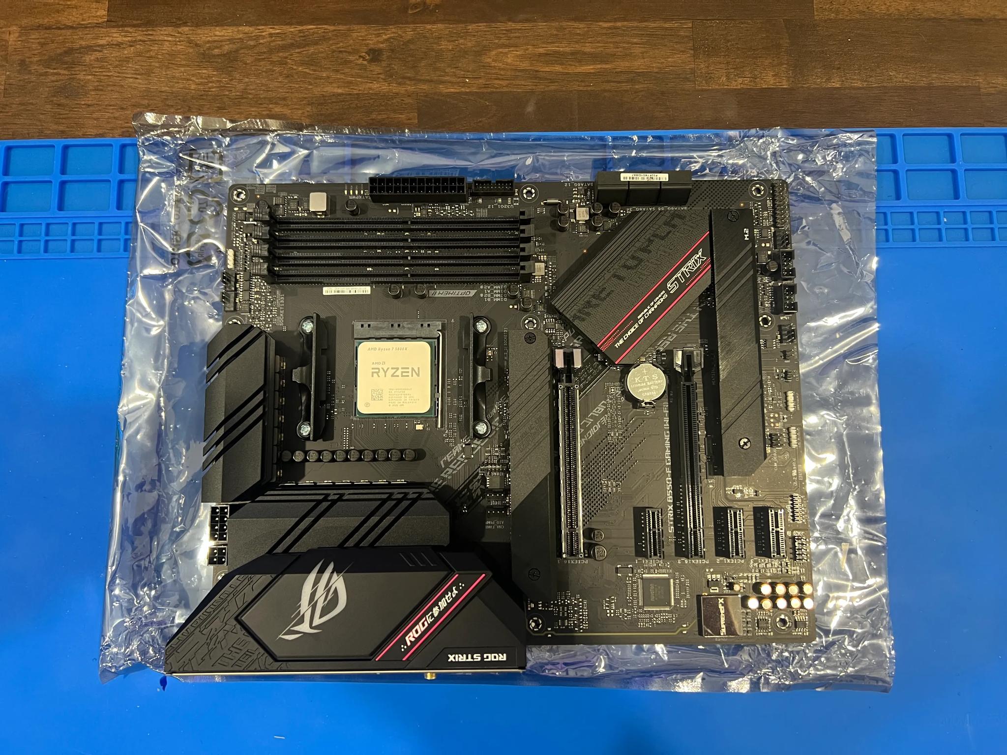 ASUS ROG STRIX B550-F GAMING (WI-FI) MOTHERBOARD WITH AMD RYZEN 7 5800X PROCESSOR