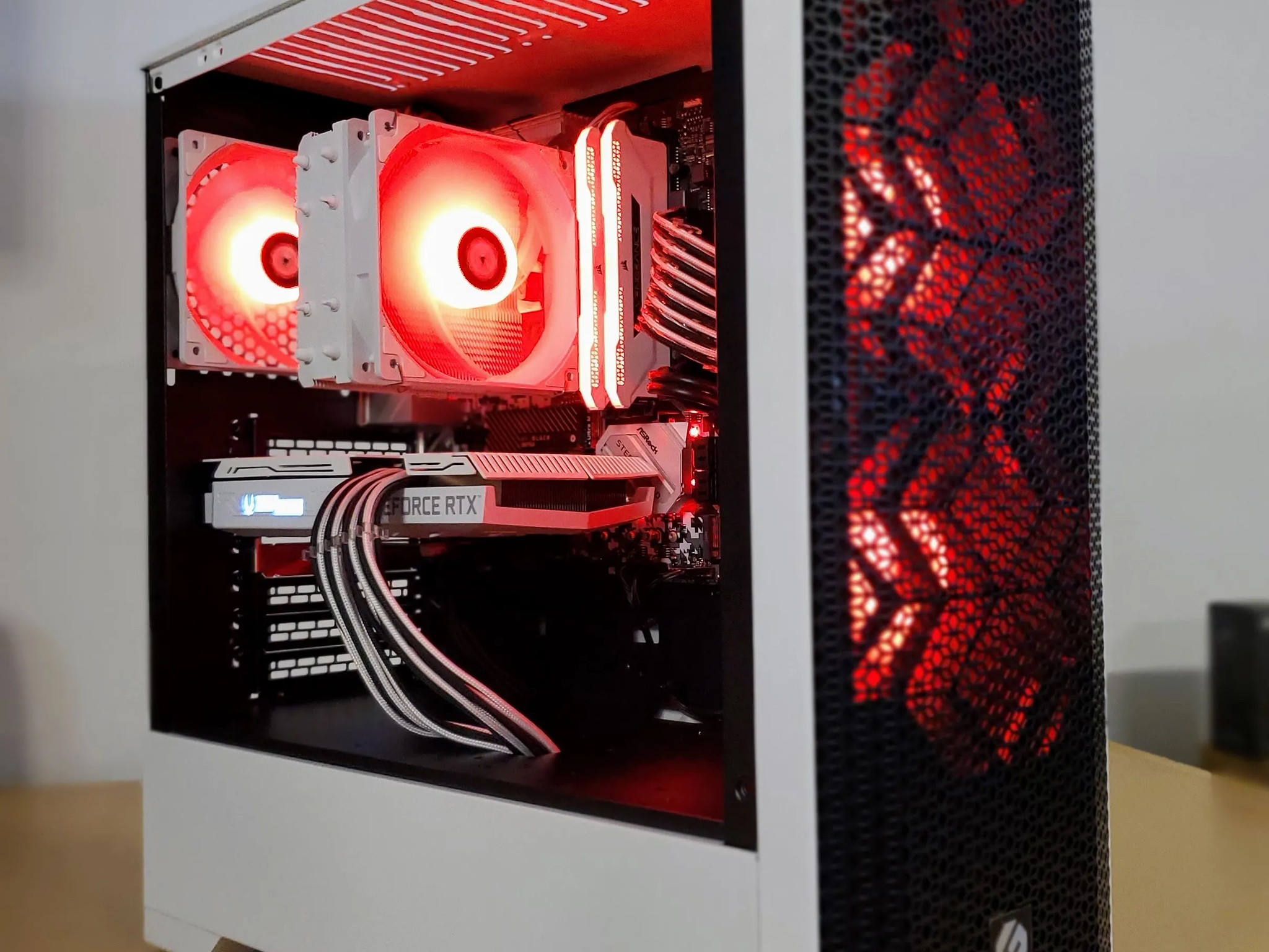 RTX 3060 12GB | Ryzen 5 3600 White and Black WIFI Edition