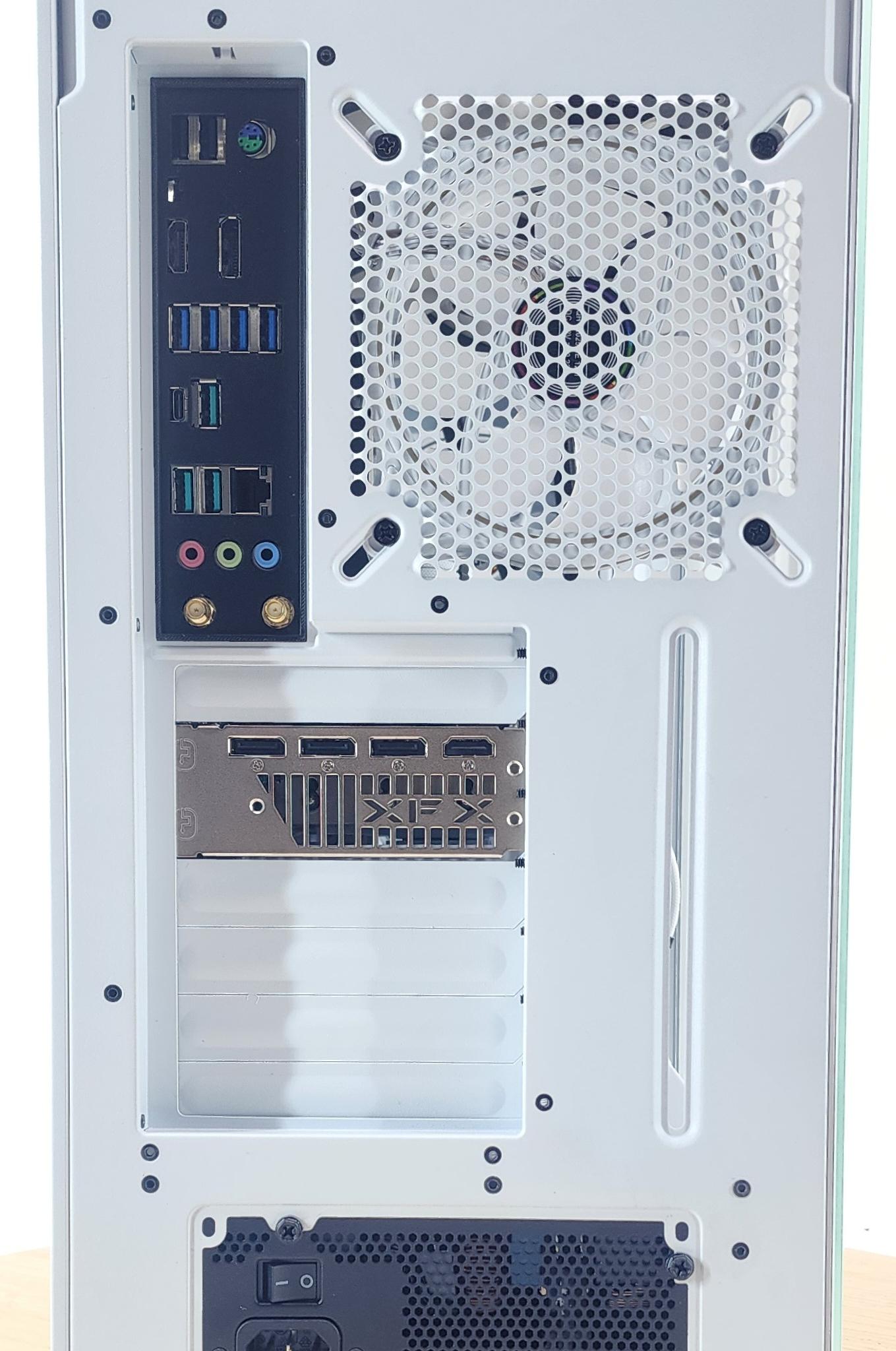 Gaming PC Ryzen 7 9700X 32GB RAM 1TB SSD RX 7800 XT 16GB Windows 11 Computer