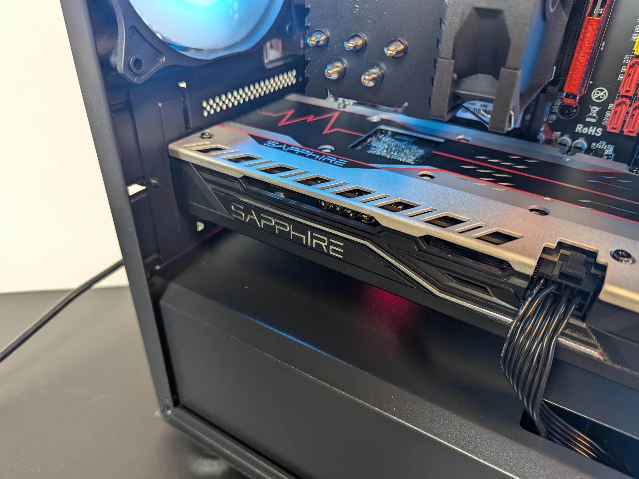 Low Cost GAMER Sapphire RX 580 + Intel Xeon E5-2640 v4 (10 cores 20 threads)