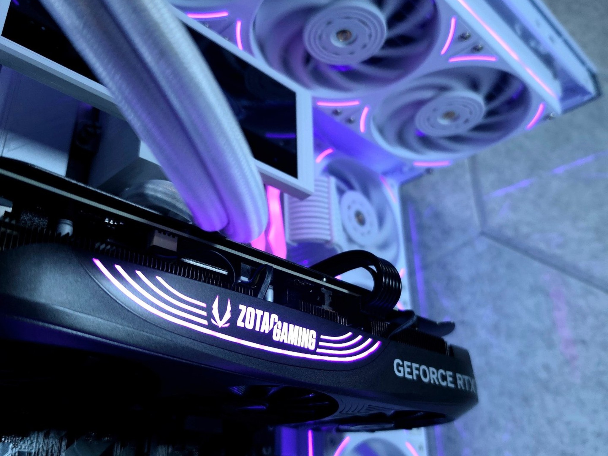 Zotac RTX 4070Ti Super 🤍 Core Ultra 7 265F