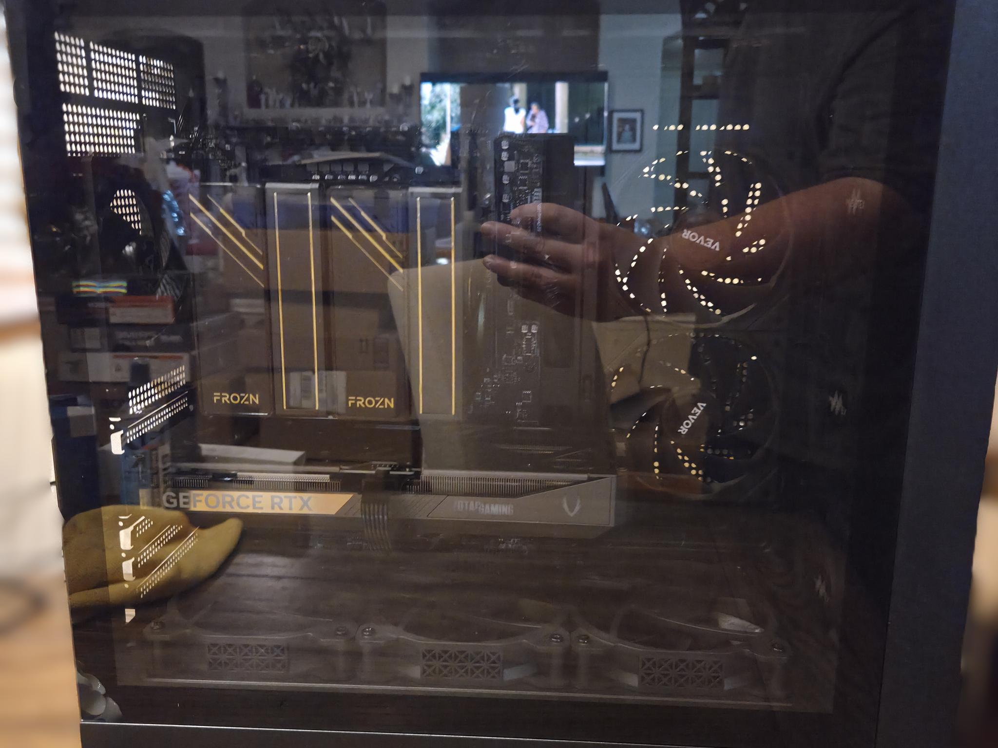 The Golden Flake! ✨ | RTX 5070 Gaming PC | Ryzen 5 9600X | 32GB DDR5 | 1TB NVMe | Windows 11 Pro