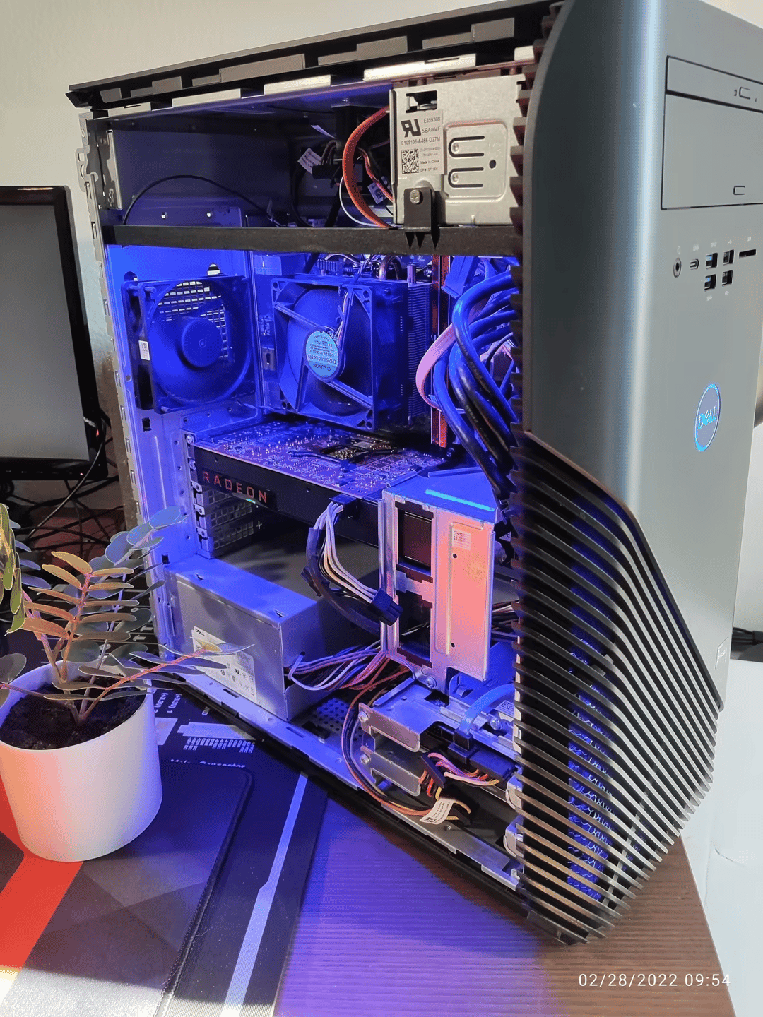 Dell Inspiron Gaming Desktop Ryzen 1800X - 16GB Ram - RX 580