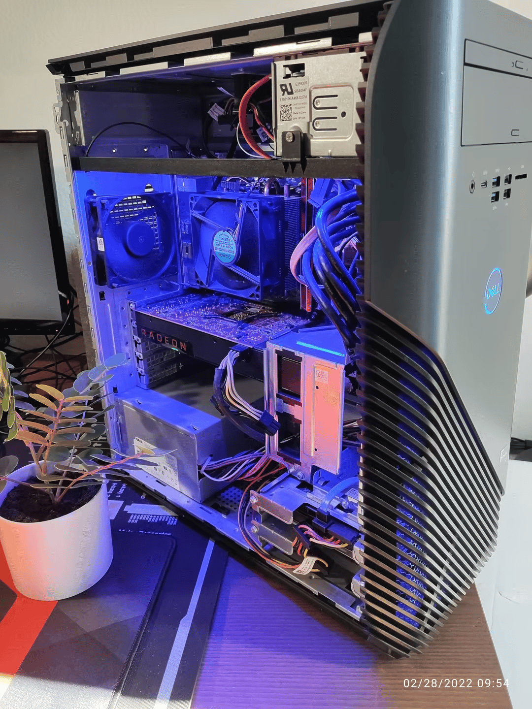 Dell Inspiron Gaming Desktop Ryzen 1800X - 16GB Ram - RX 580