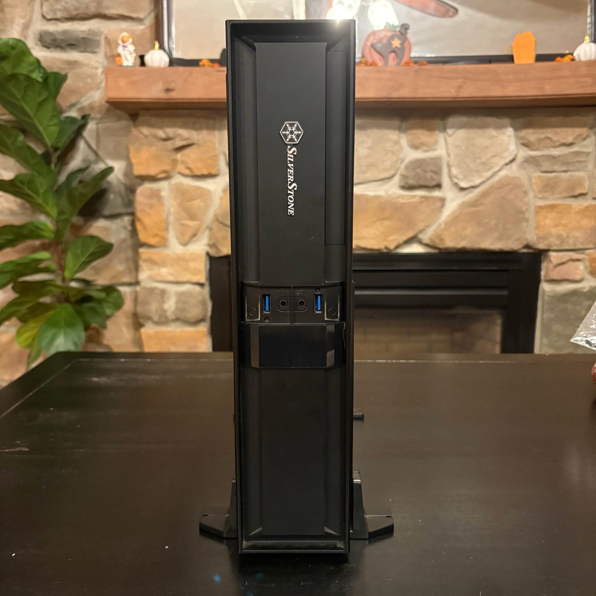 SilverStone Milo ML08 Mini-ITX Small Form Factor Case (Black)