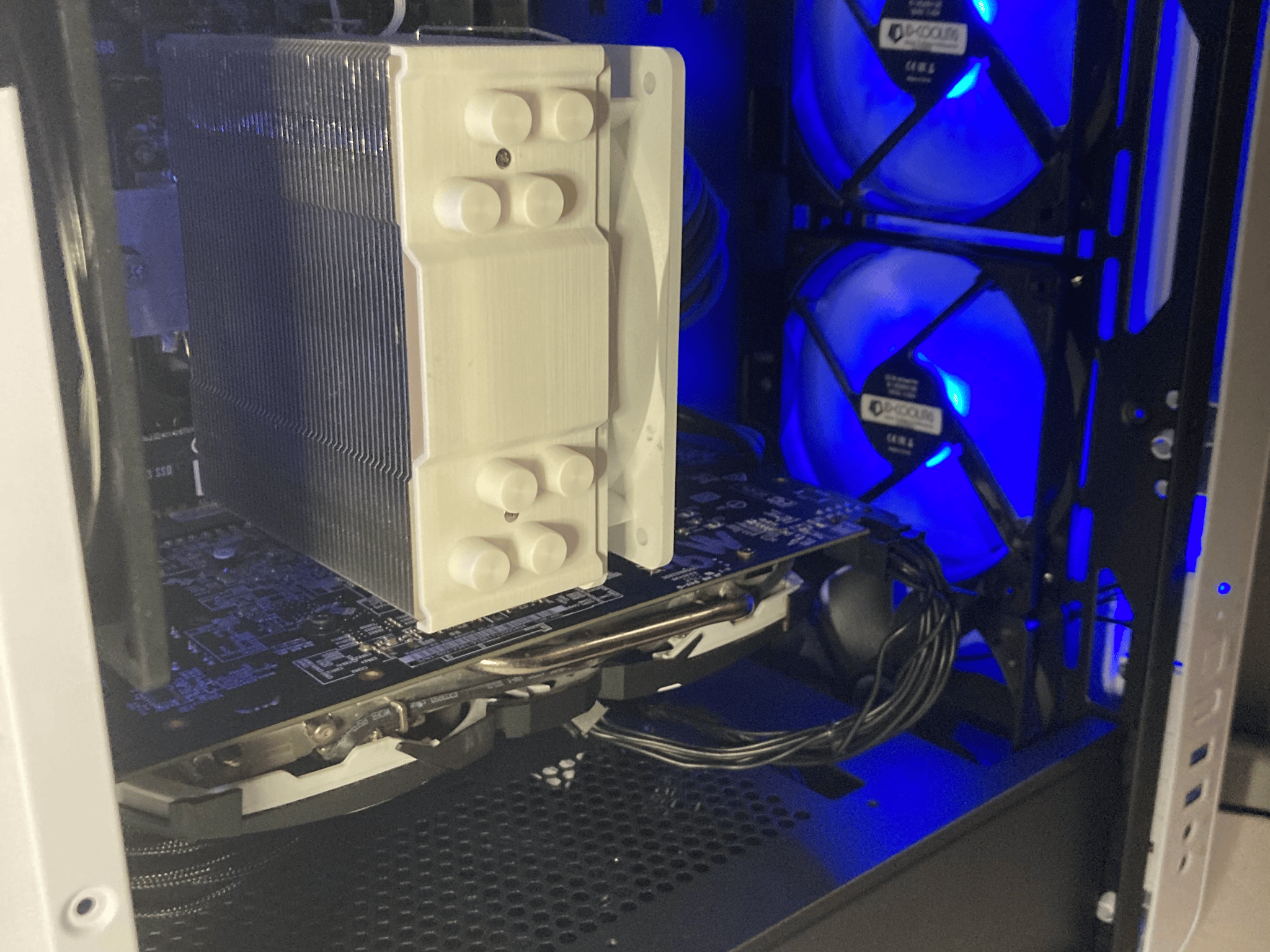i7-6700/RX 580 4GB Gaming PC Bundle w/ Mouse & Headset