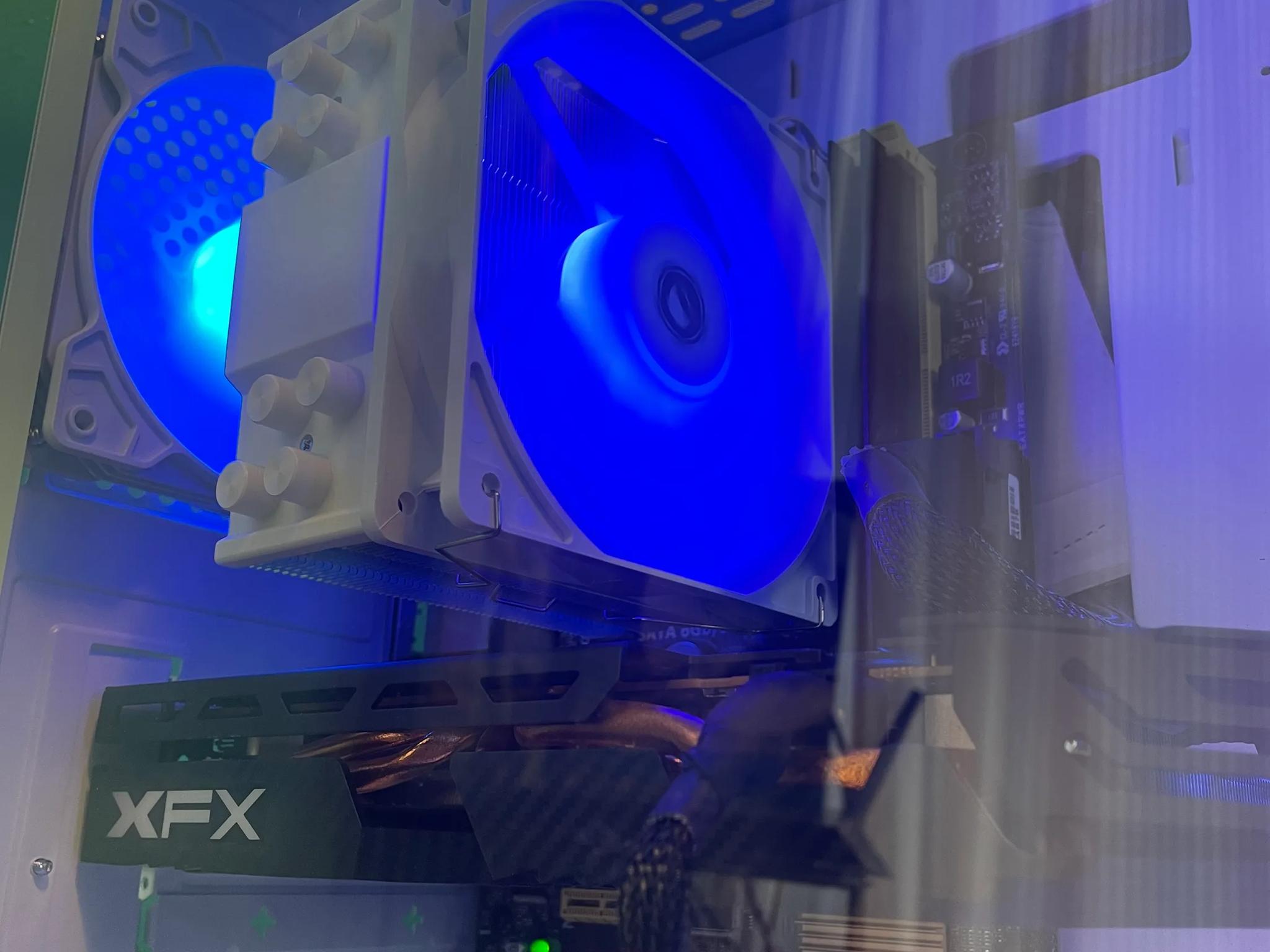 GLASS White Gaming PC| Intel i5 / Amd RX580 / 8GB / 600GB Win 10 Pro WiFi