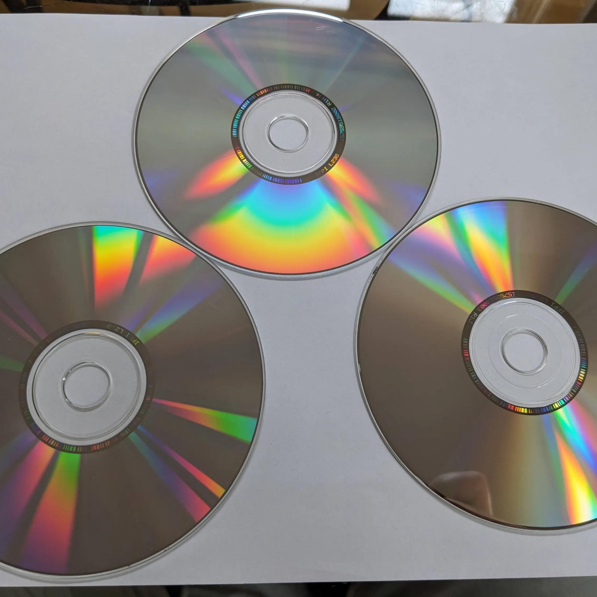The Complete redhat Linux 5.1 PC CD-ROM from 1998. Excellent condition!