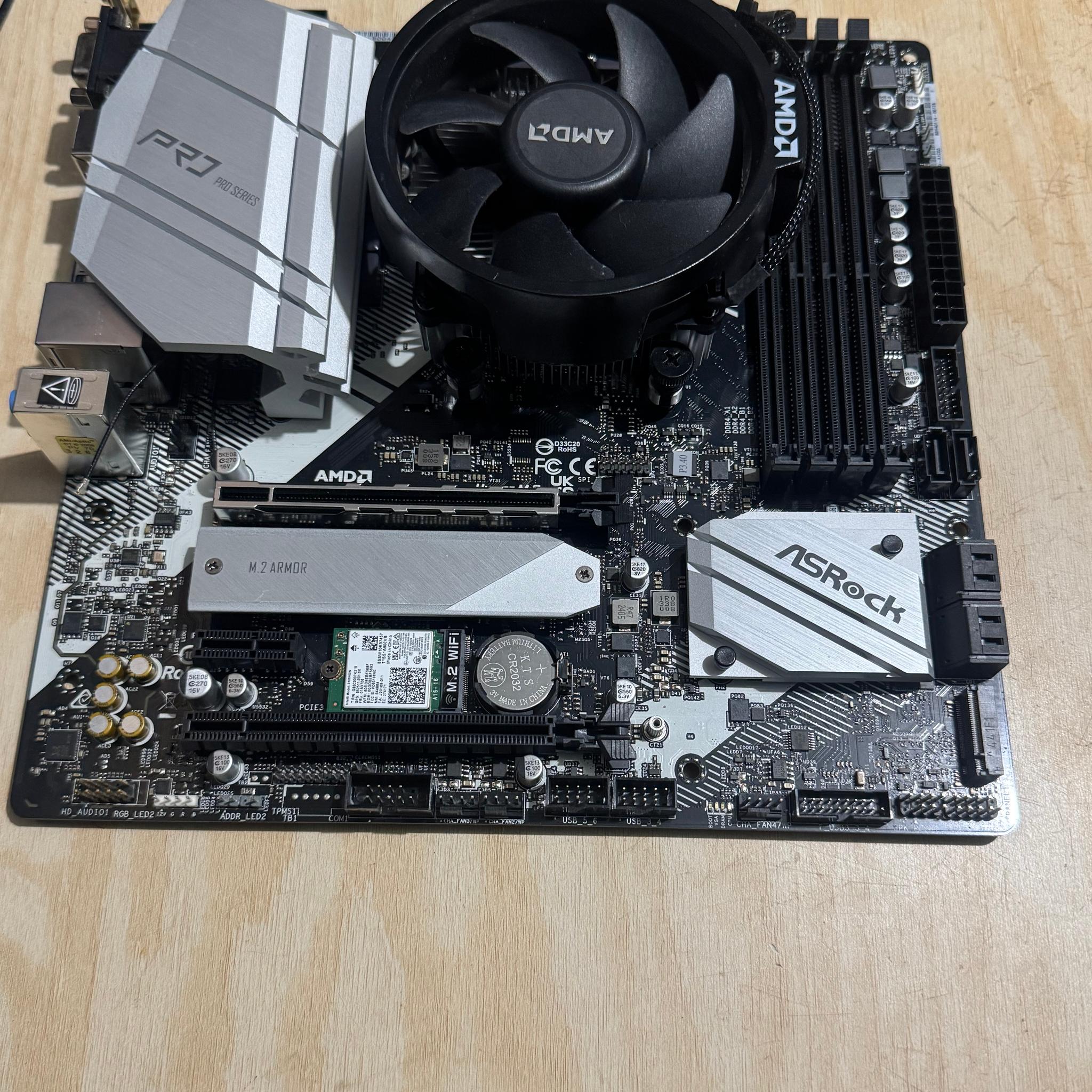 Ryzen 5 5500 + B550 + 16GB ddr4