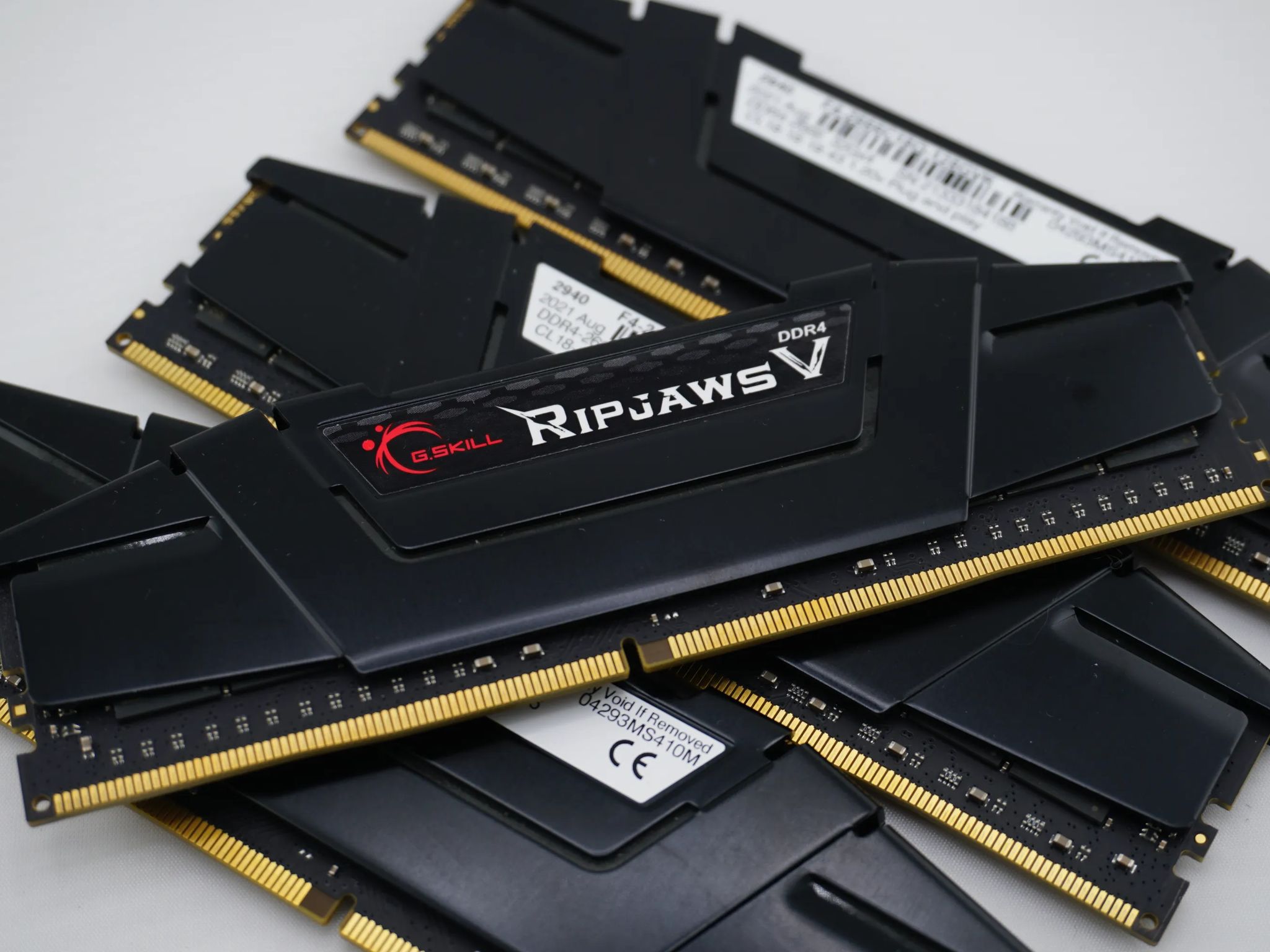 G.Skill DDR4 4x32GB 2666C18 F4-2666C18Q-128GVK
