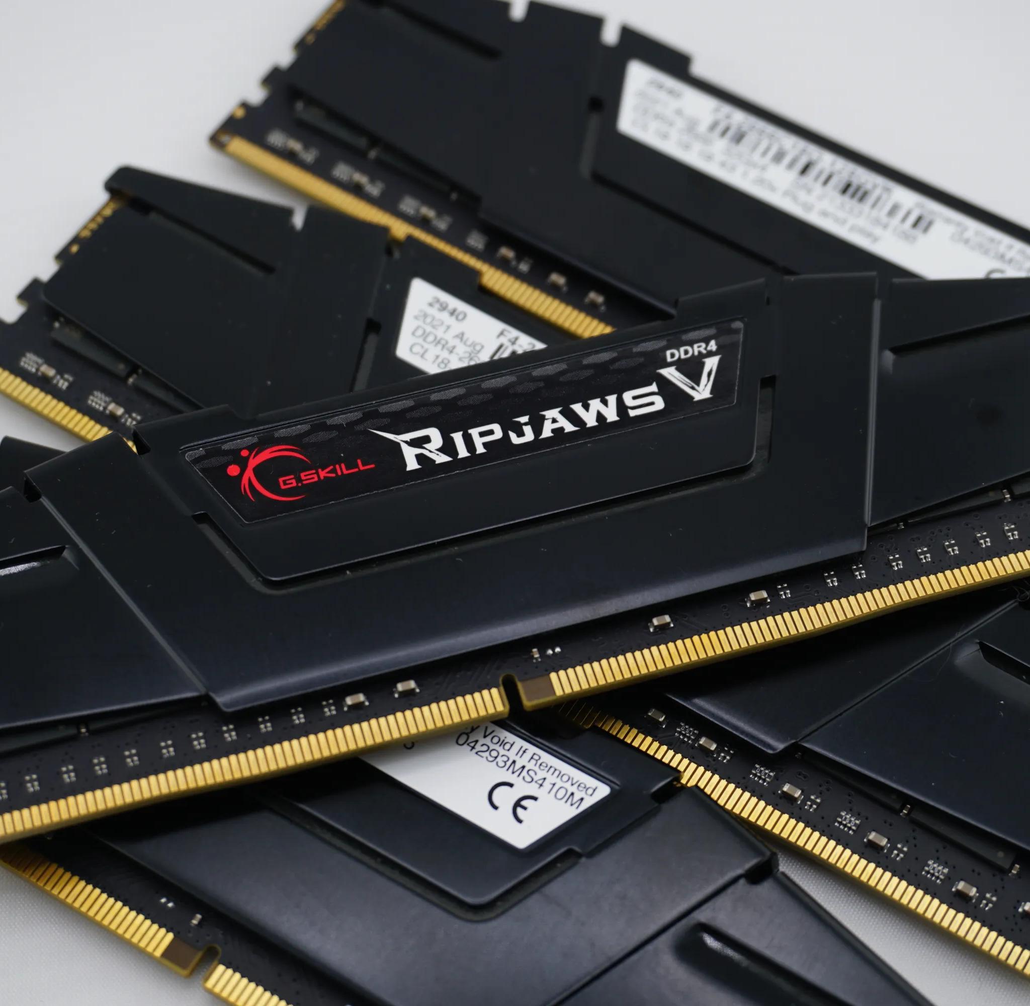G.Skill DDR4 4x32GB 2666C18 F4-2666C18Q-128GVK