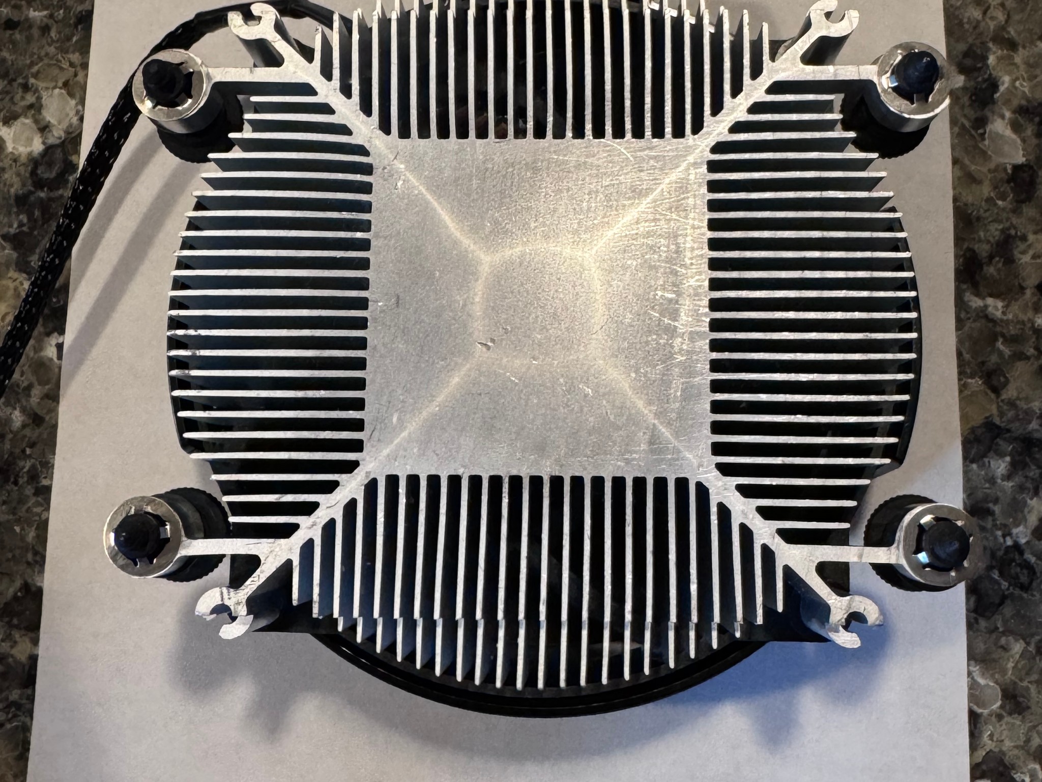 AMD Ryzen 5 7600 w/ Stock Cooler