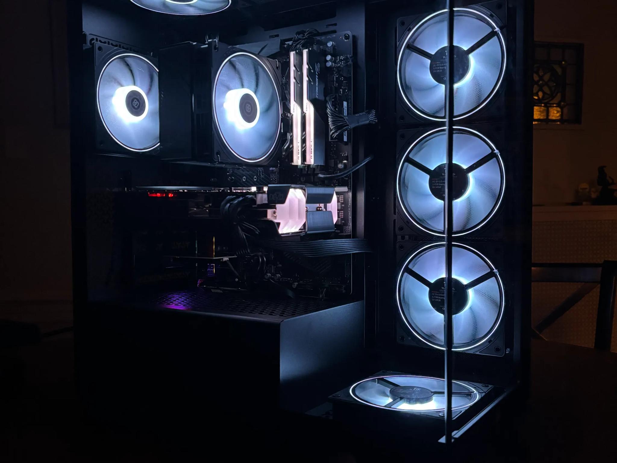 RX 6600 XT | Ryzen 7 5700