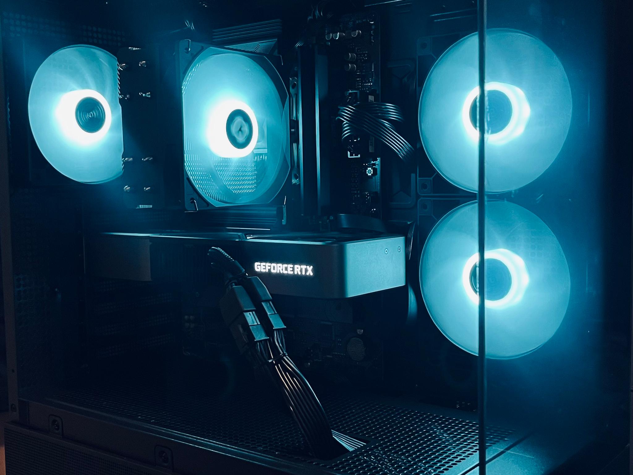 Pro Gaming PC |RTX 3080 // Ryzen 7700X // 32GB DDR5|