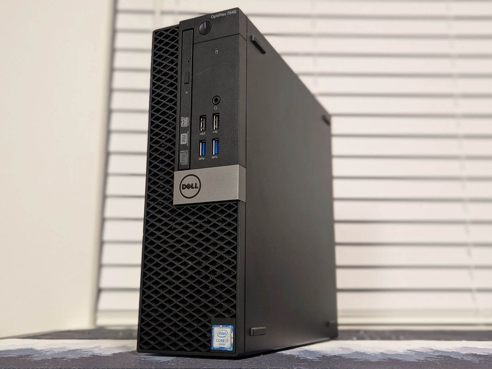 💰SALE 💰🖥️ Budget E Sports Gaming PC 🎮 AMD R7 450 (4gb) ⚫ i3-6100 ⚫ 16GB DDR4 ⚫ 256GB M.2
