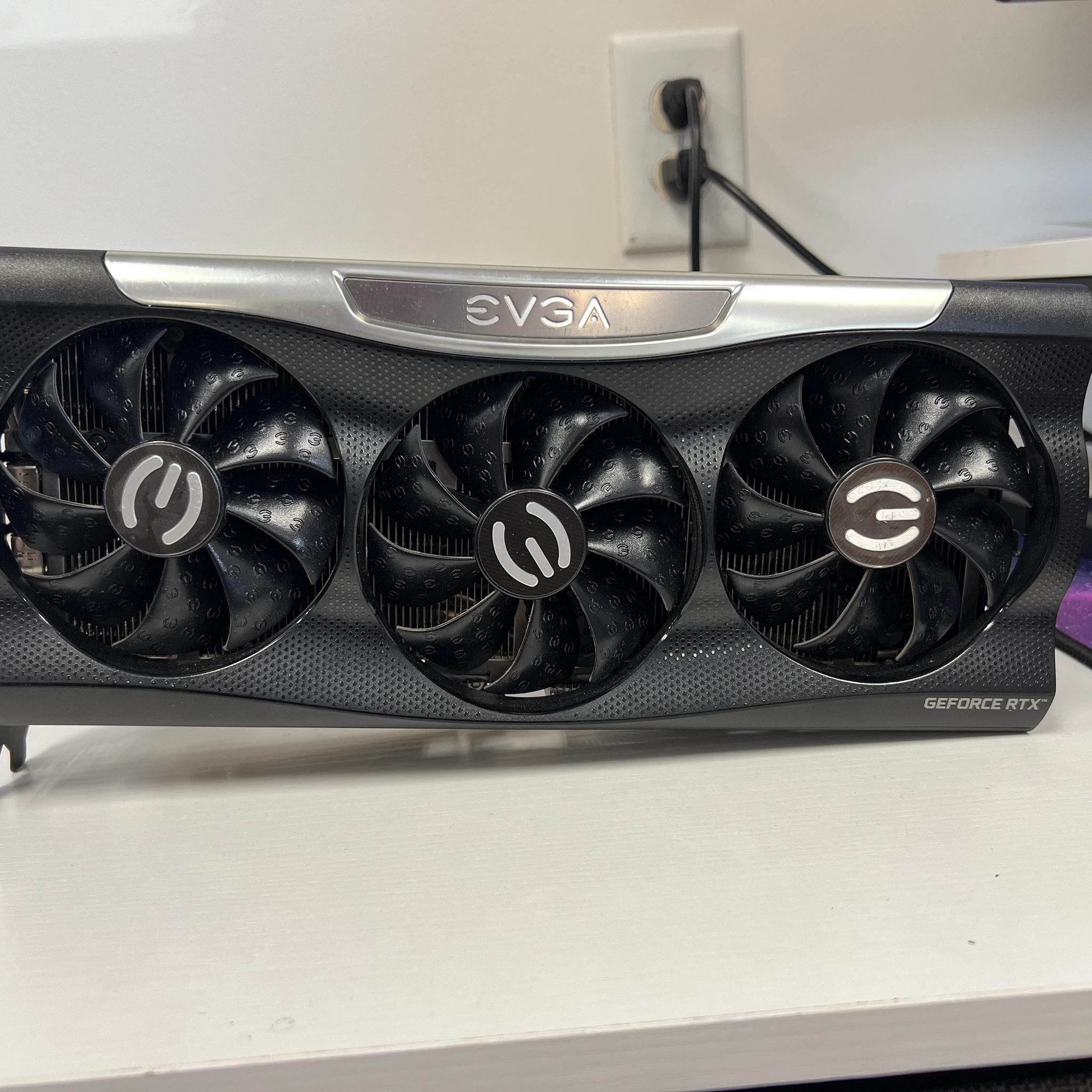 EVGA RTX 3090 FTW3 Ultra