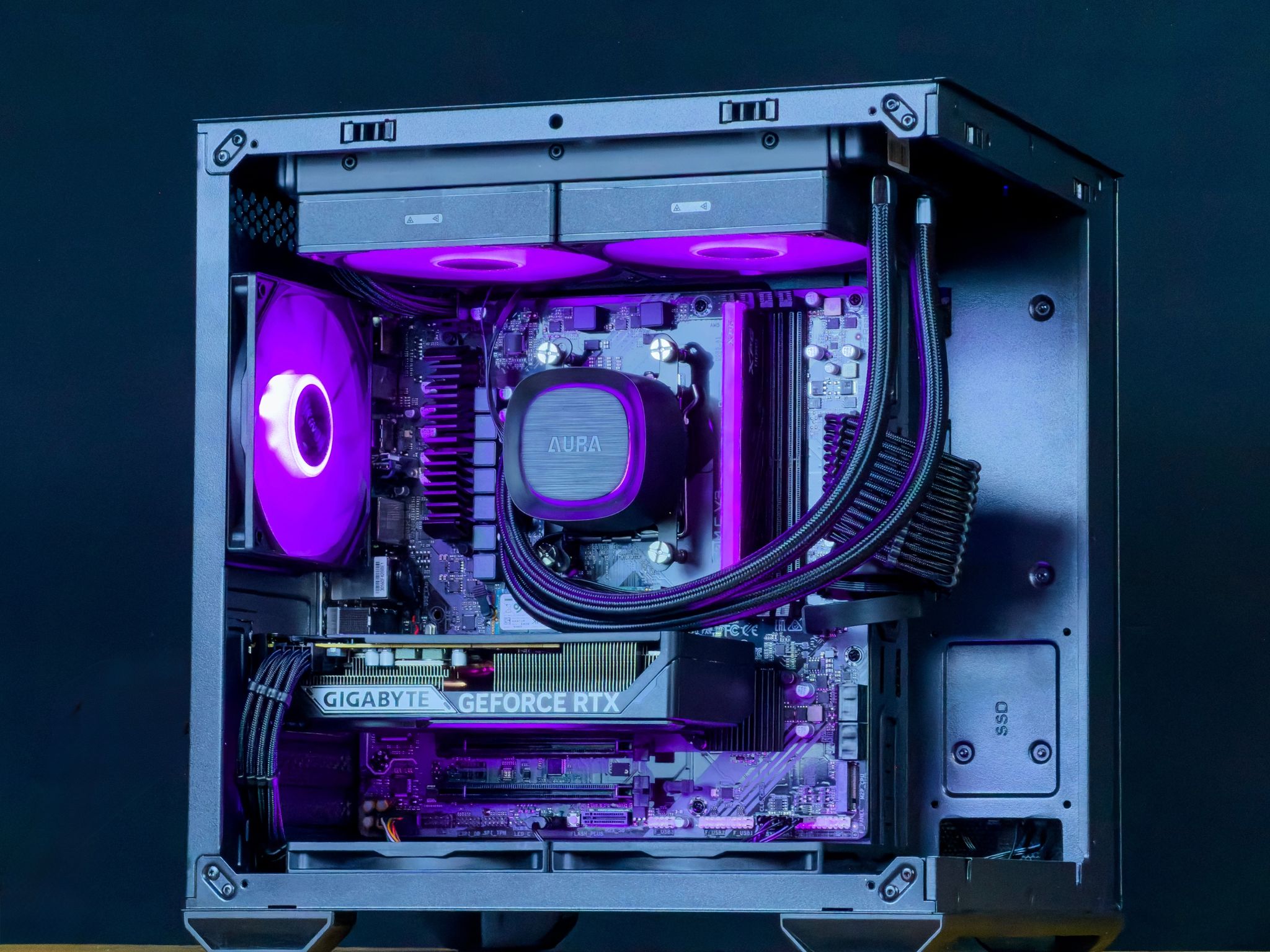 🌈RTX 5060 | R5 7600 | 16gb ddr5 | 1tb