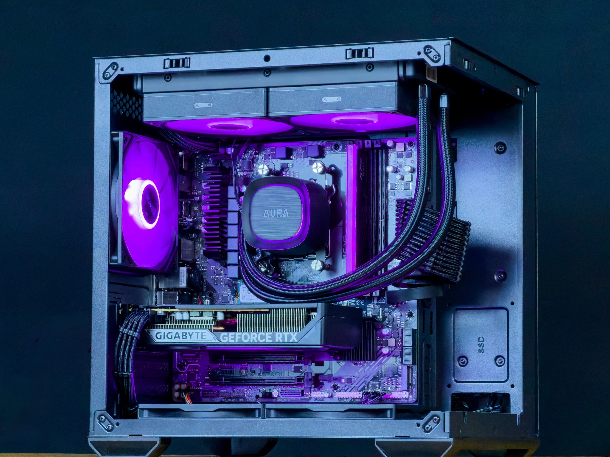 🌈RTX 5060 | R5 7600 | 16gb ddr5 | 1tb