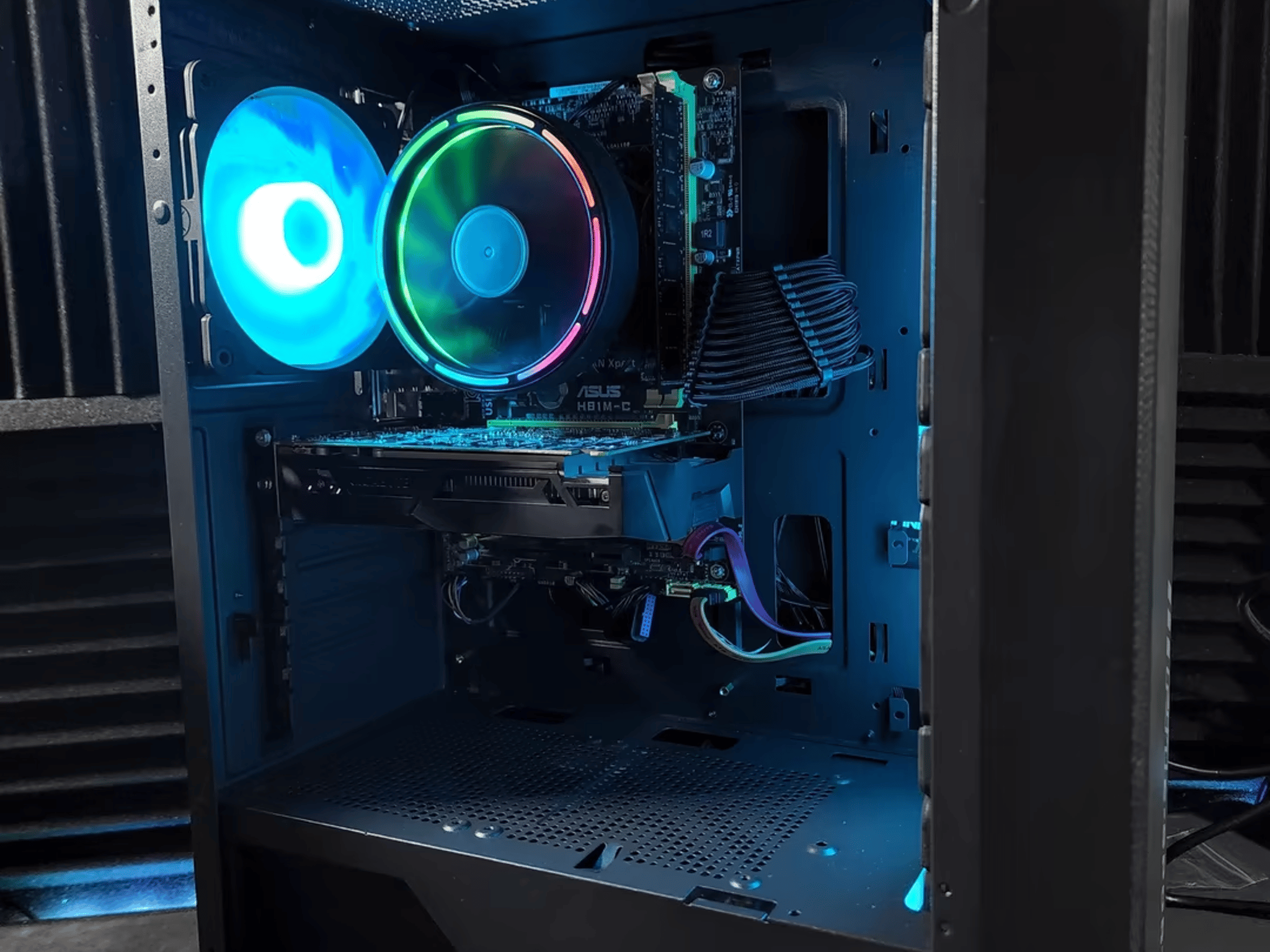 GreyScaled | i5 4590S - GTX 1050TI - 120GB SSD 1TB HDD 