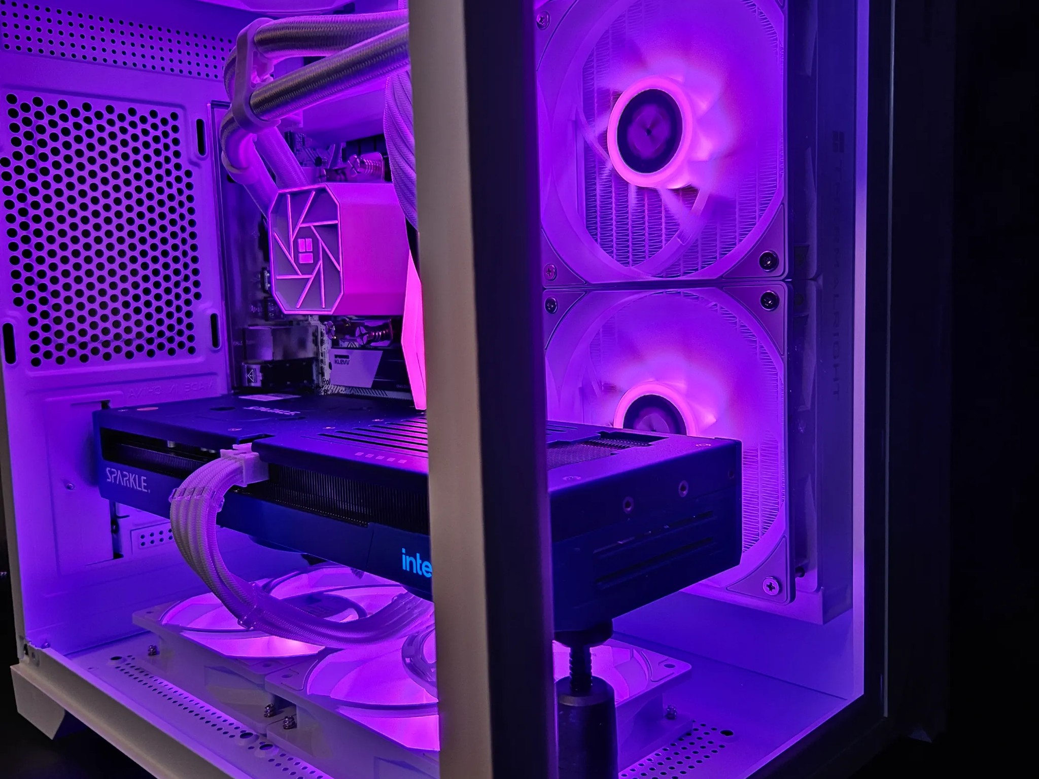 Limited time sale! Blue Team WINS! intel I5 / 35GB DDR5 / 1TB SSD / ARC B580