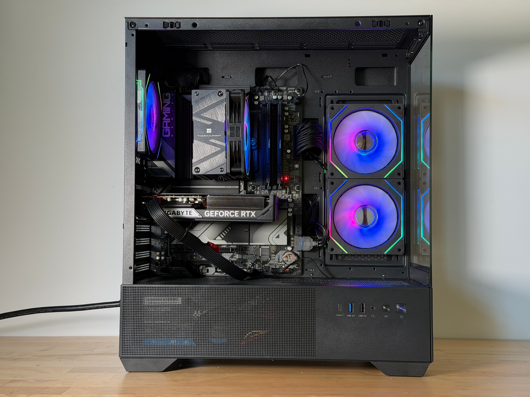 RTX 5060ti 8GB Ryzen 7 7700x Gaming PC