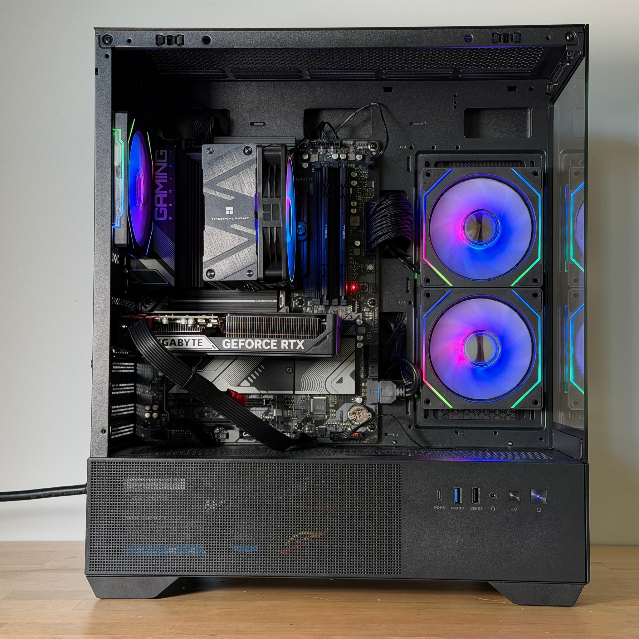 RTX 5060ti 8GB Ryzen 7 7700x Gaming PC