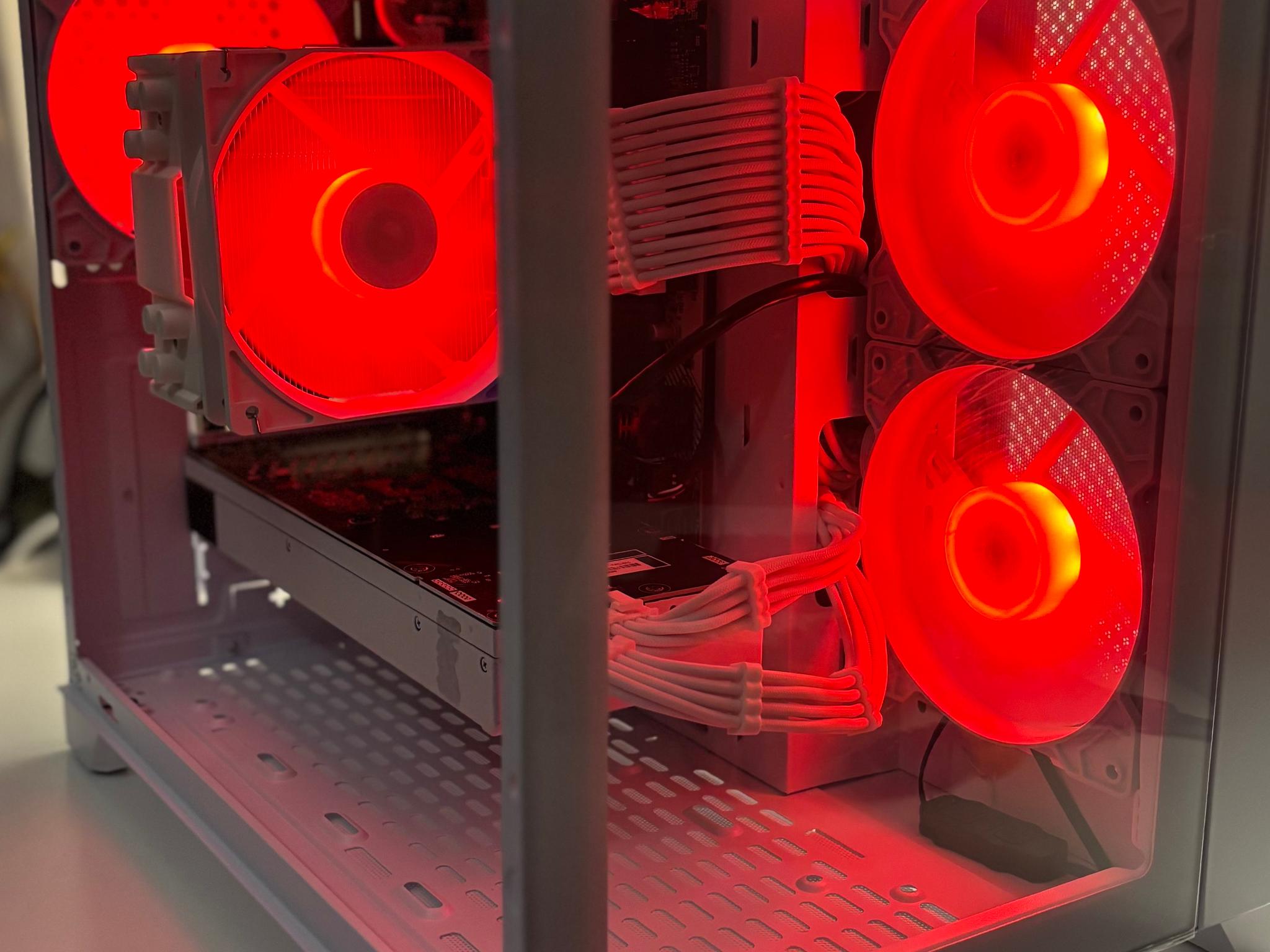 White Gaming PC - RTX 3070, Ryzen 5 3600, 16GB RAM, 512GB SSD