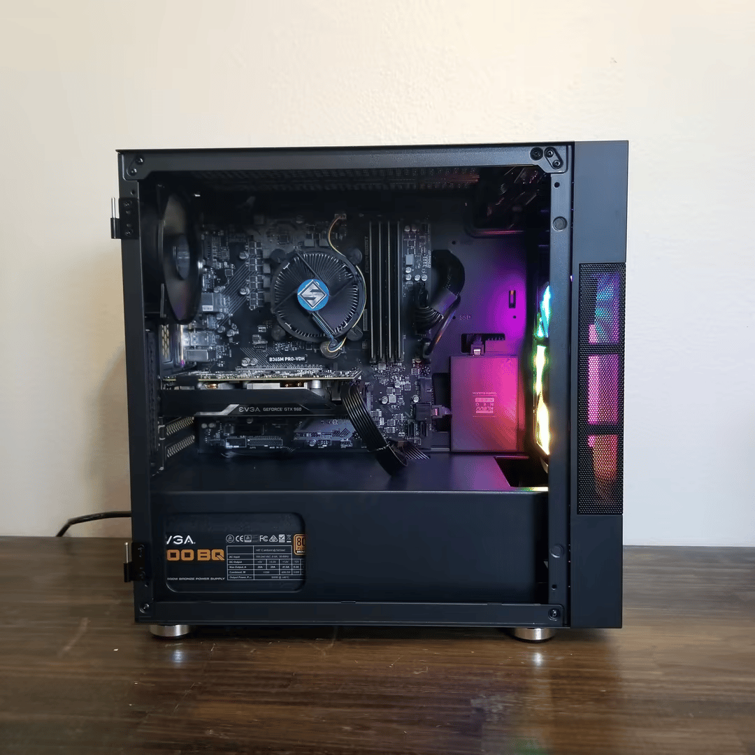 Intel Core i3 8300 // EVGA GeForce GTX 960 2G // Crucial 4x4 16GB // 480GB SSD