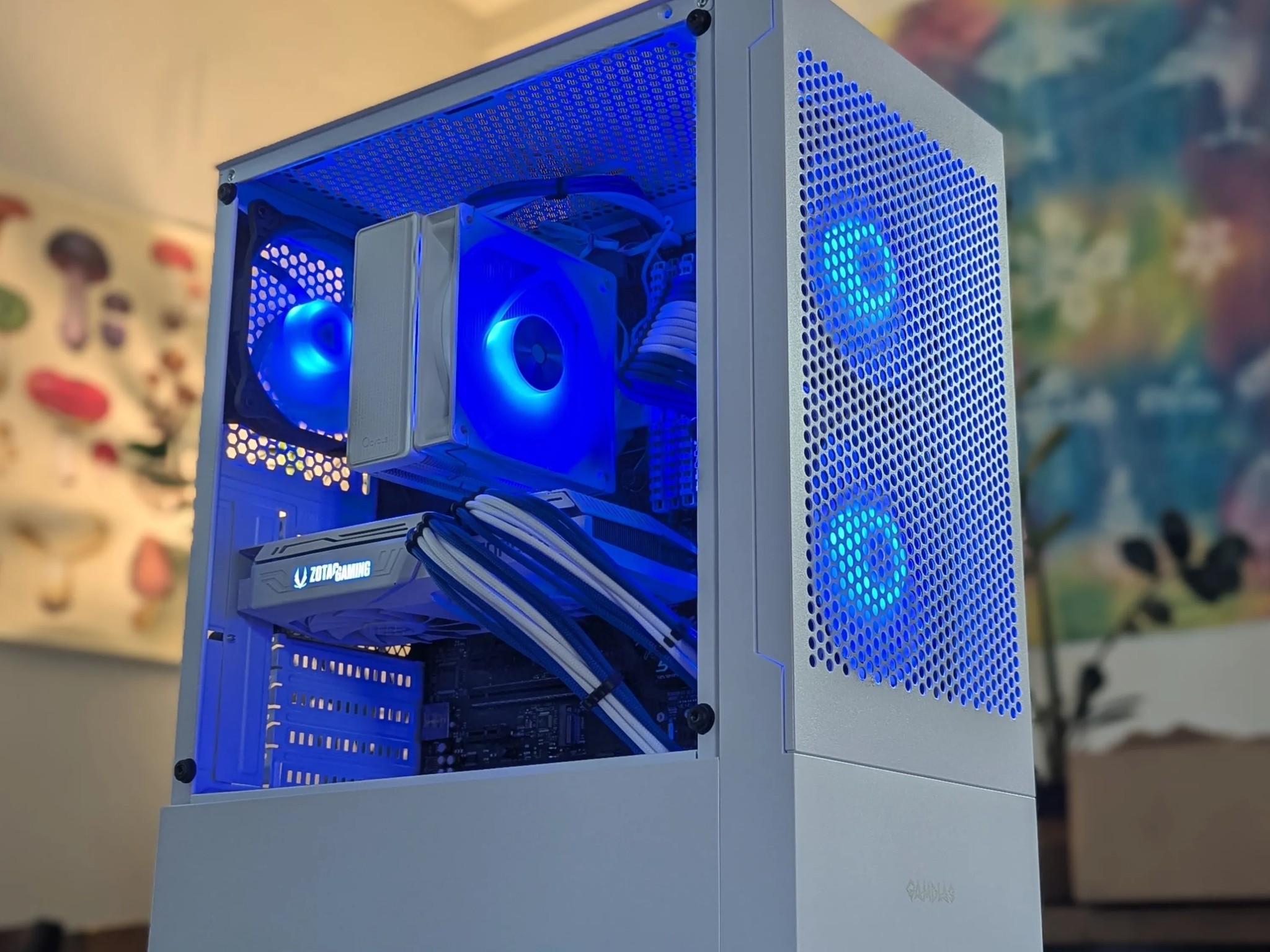 🧊 Frozone – White & Blue RTX 3060 Ti Build | 3700X + 1TB NVMe + 32GB DDR4 🎮❄️