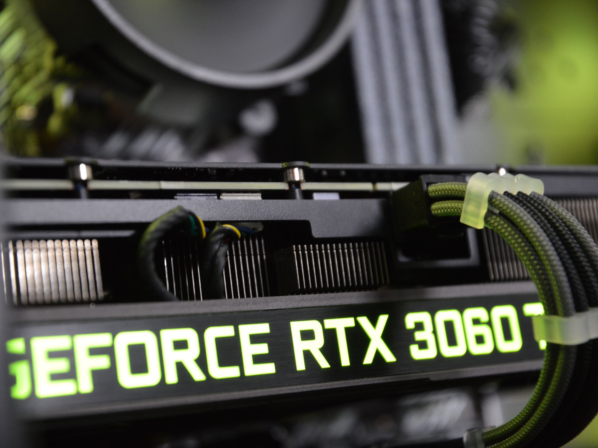 🐝🐝| RTX 3060 Ti 8GB | AMD RYZEN 5 5500 | 16GB DDR4 RAM | 1TB NVME SSD | Bee Sting 3.0 |