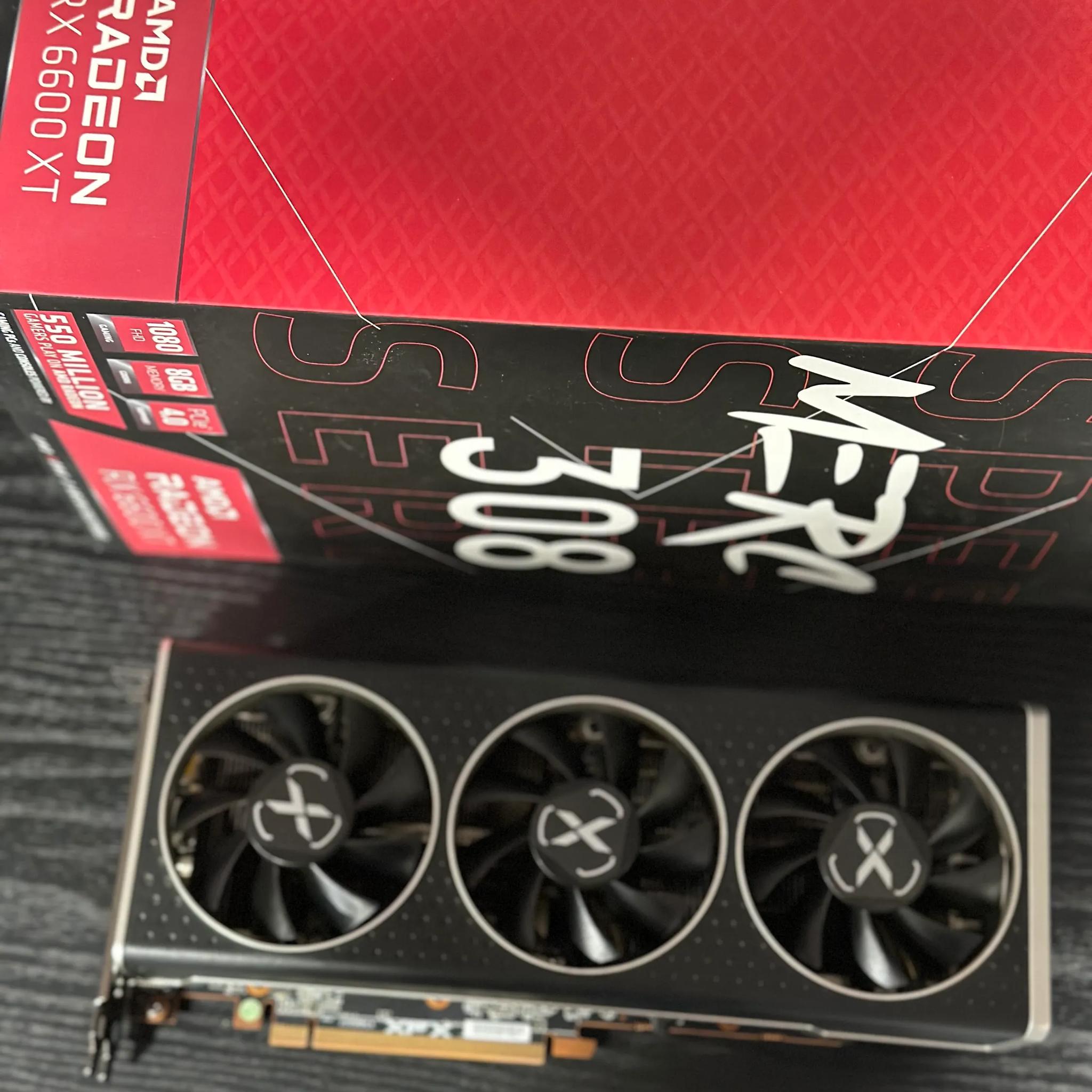 XFX Radeon RX 6600 XT 8GB GDDR6 PCI Express 4.0 BLACK Gaming Graphics Card