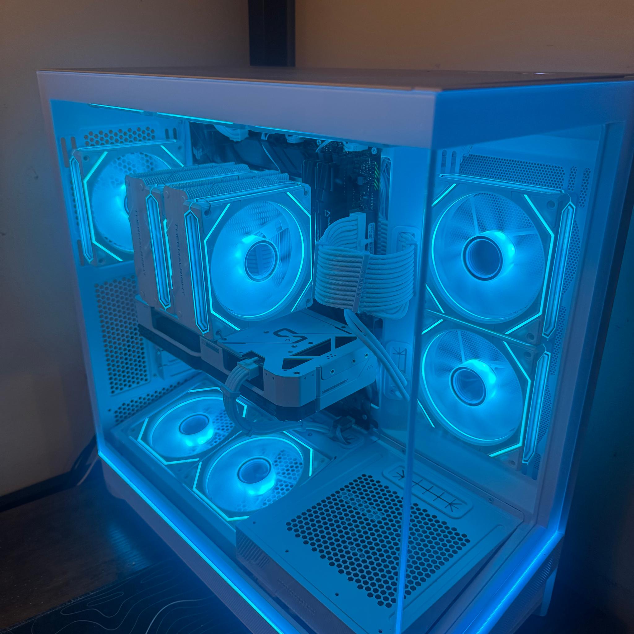 🤍 Whiteout 1440p Gaming PC 🤍 - i5 12600KF | RTX 4070 12GB | 32GB DDR4 3200 | 1TB Gen4 SSD