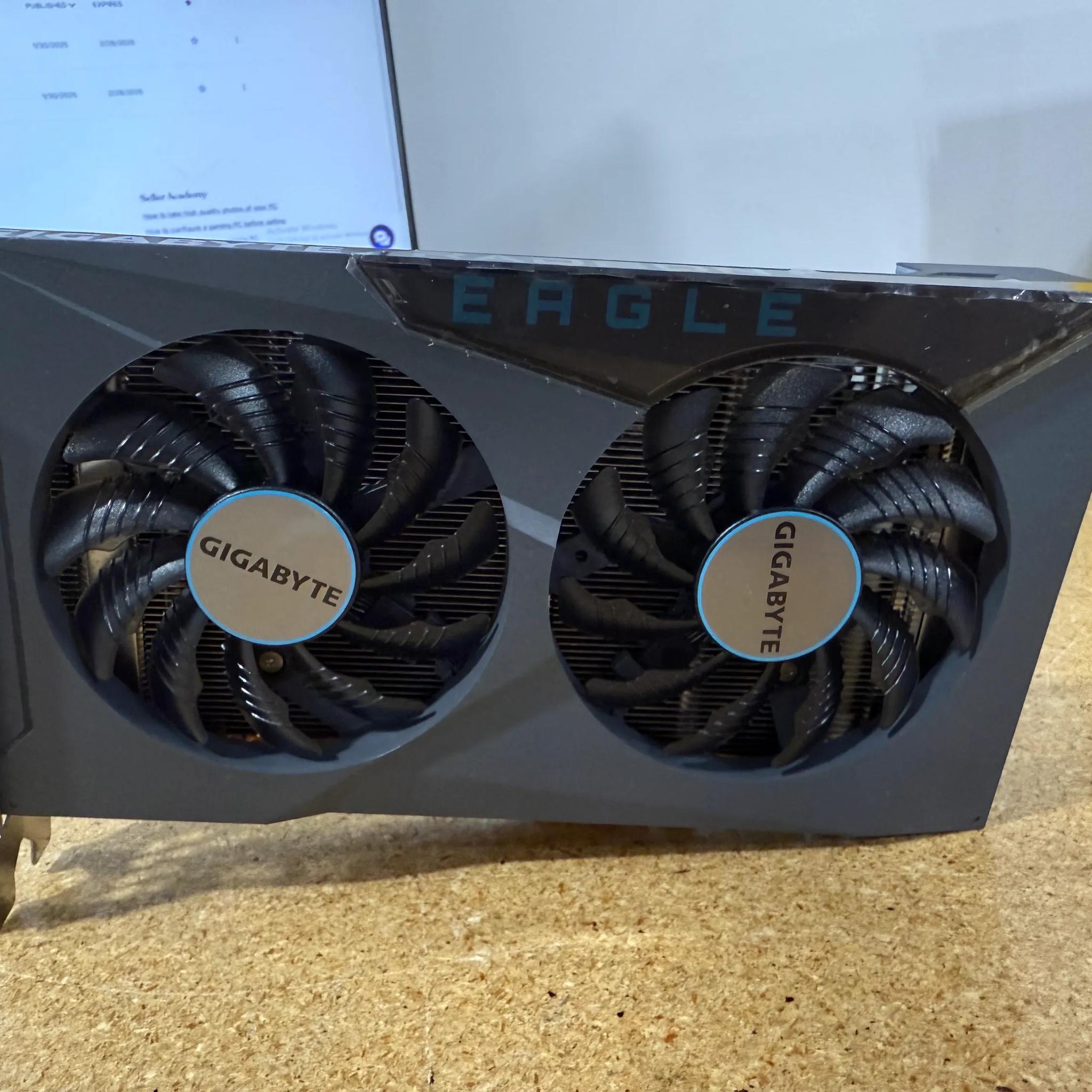 GIGABYTE Radeon RX 6400 Eagle 4G Graphics Card